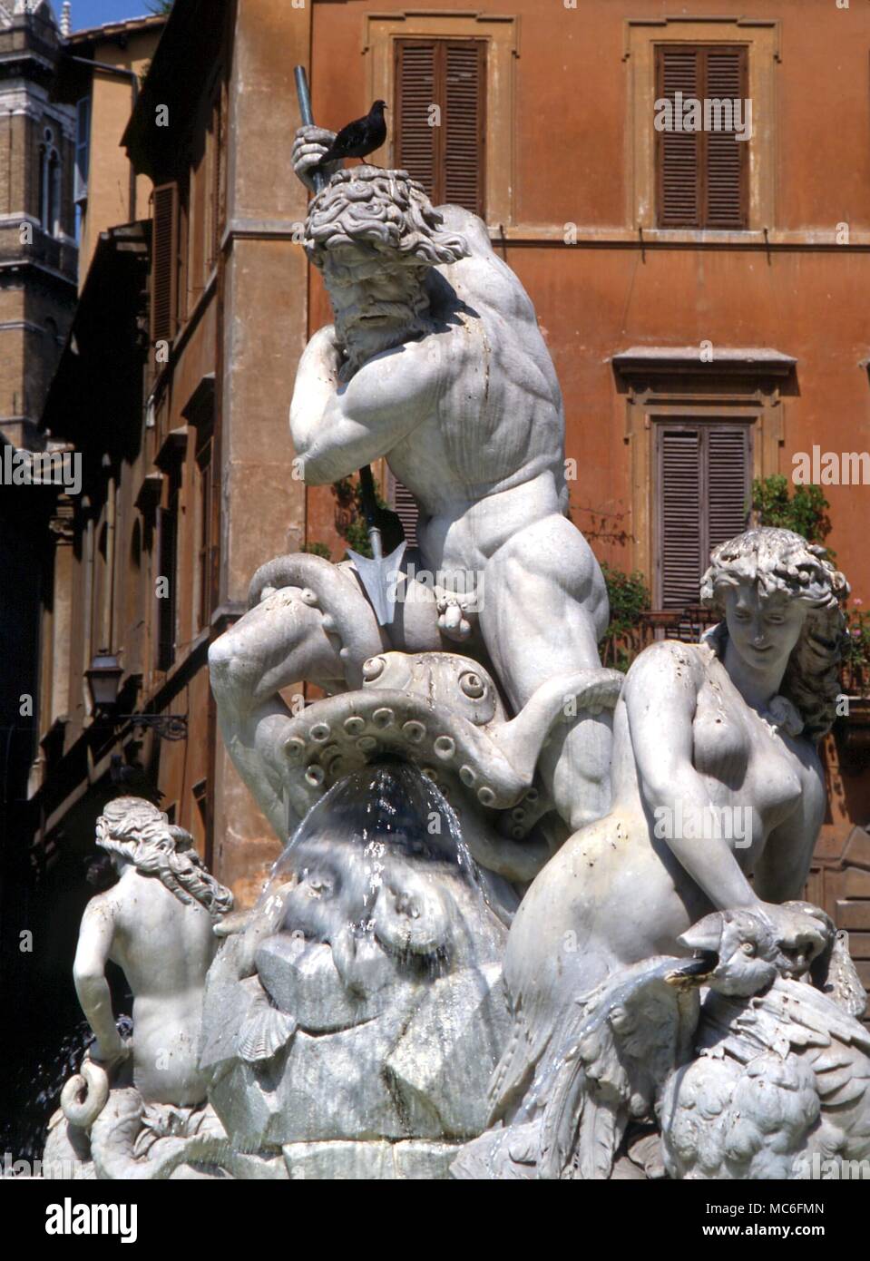 Los planetas - Neptune estatua de Neptuno en la fuente de Neptuno, en la Piazza Navona Foto de stock
