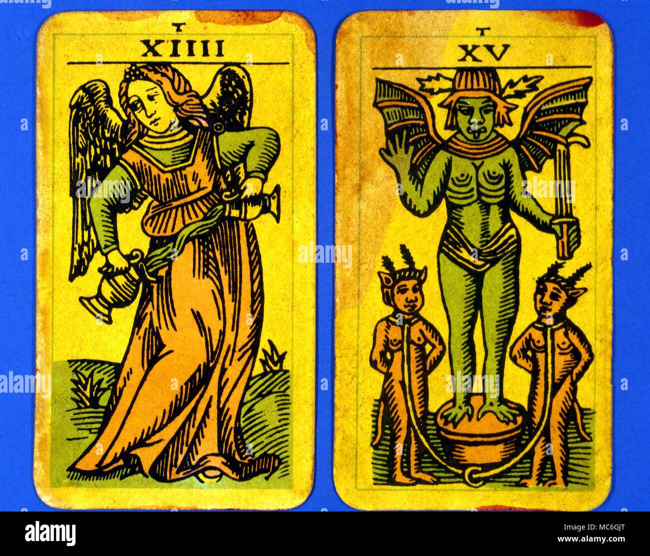 Tarot Cards-Majo cientí- El tarot parisiense. Tarjeta 14. La templanza y la  tarjeta 15. El Diablo, la tarjeta de la muerte. Dos cartas de una  importante imagen Arcanos Tarot, probablemente diseñado en