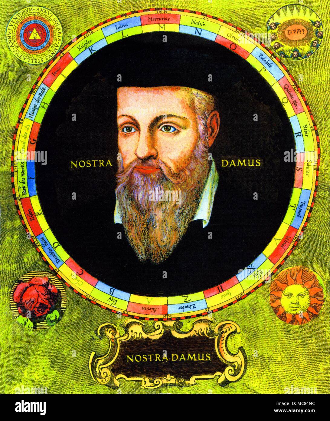 Retrato circular de Nostradamus, situado dentro de un marco de símbolos arcanos deriva de la tradición alquímica. Foto de stock