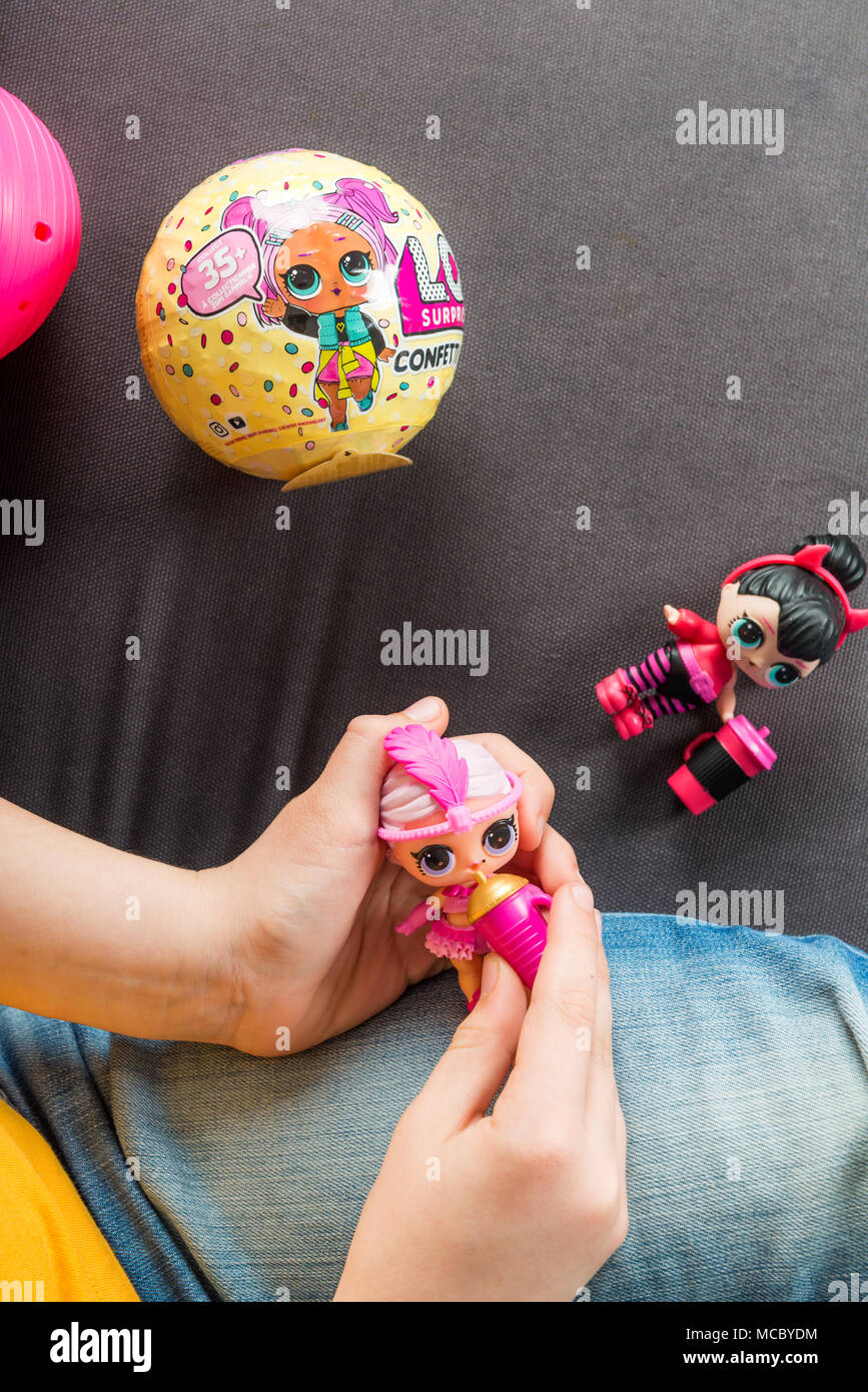muñecos para niñas 2018