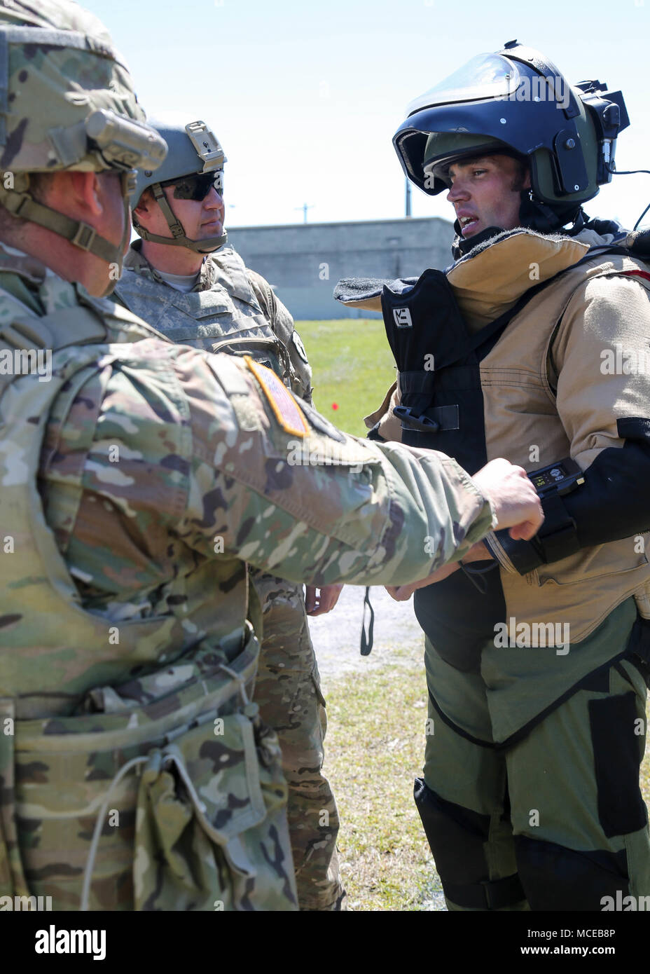 El Sargento de la Fuerza Aérea de los Estados Unidos. Brian Wirt, 325o