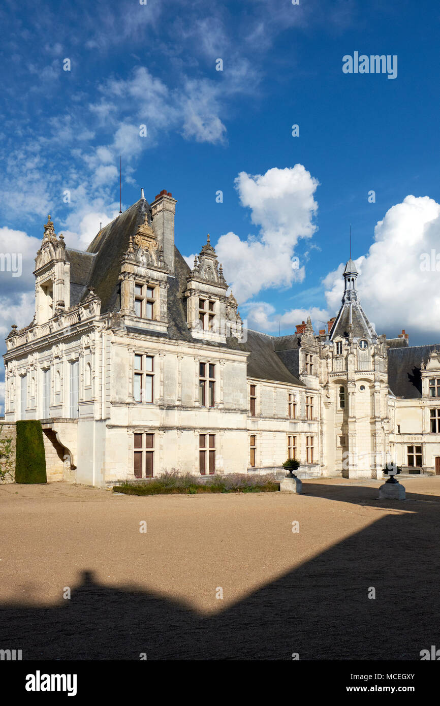 El Chateau de Saint Aignan sur Cher en el Valle del Loira en Francia. Foto de stock