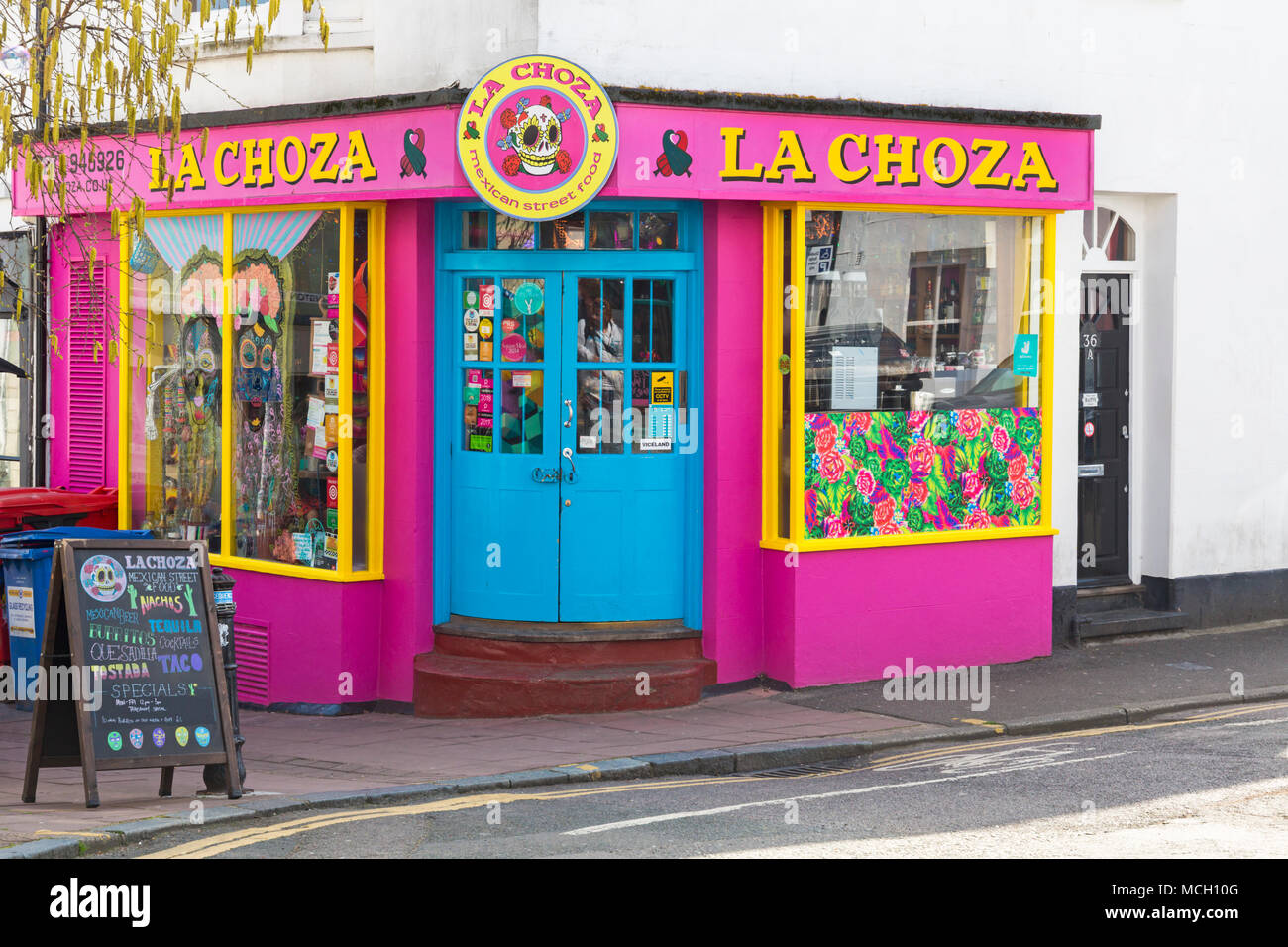 La Choza restaurante mexicano en Gloucester Road, Brighton, East Sussex, Inglaterra en abril Foto de stock