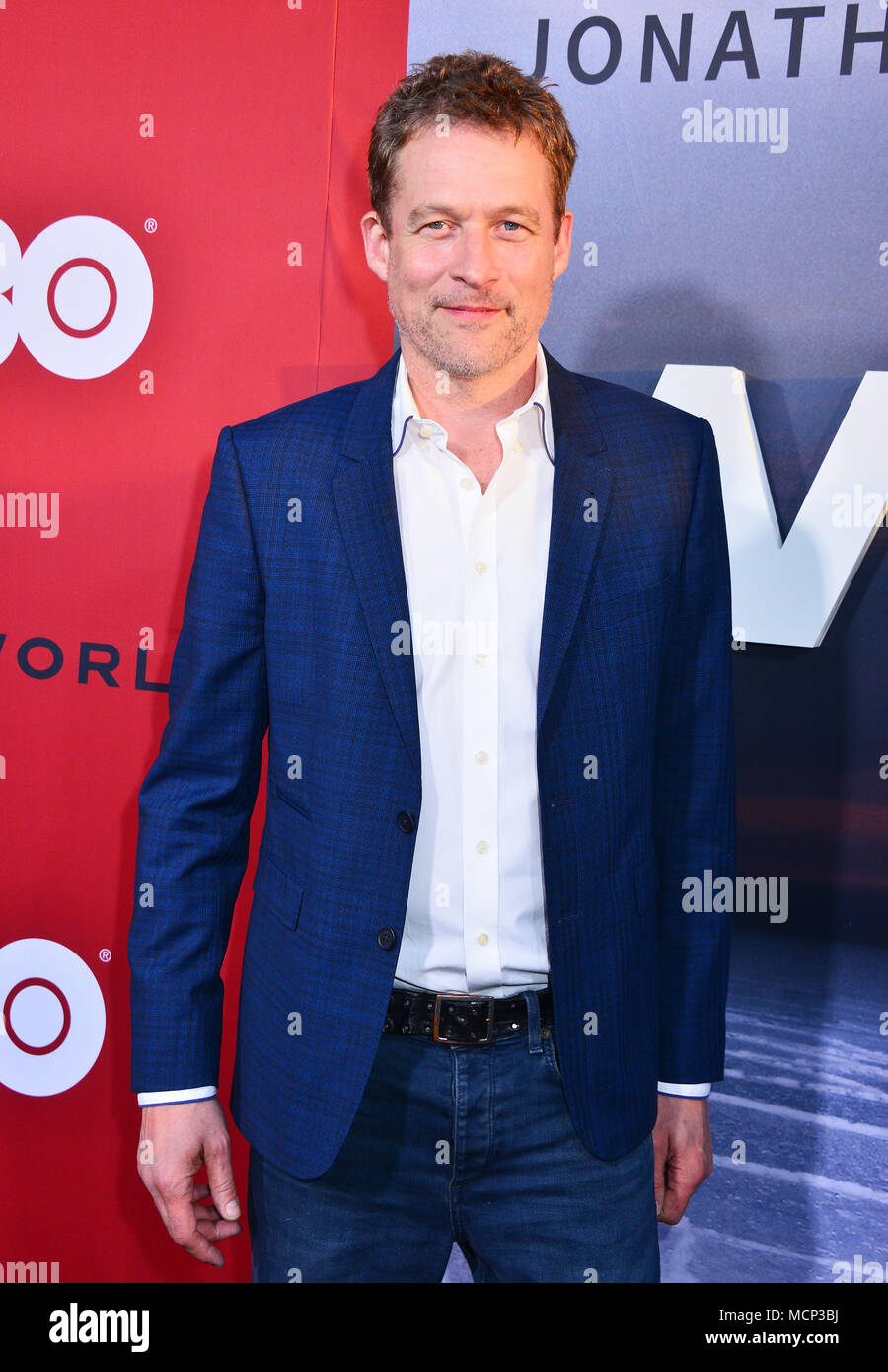 Los Angeles, Estados Unidos. 16 abr, 2018. James Tupper llega para el estreno de HBO 'Westworld' Temporada 2 celebrada en El Cinerama Dome el 16 de abril de 2018, en Los Angeles, California. Crédito: Tsuni / USA/Alamy Live News Foto de stock