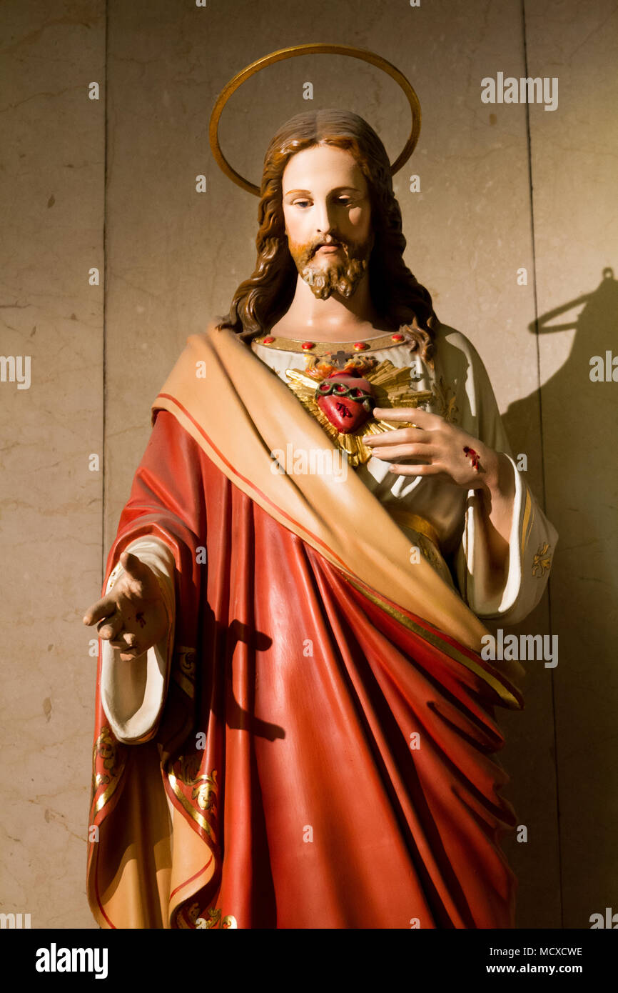 La iglesia mas sagrado corazon de jesus fotografías e imágenes de alta resolución - Alamy La iglesia mas sagrado corazon de jesus fotografías e imágenes de alta resolución - Alamy