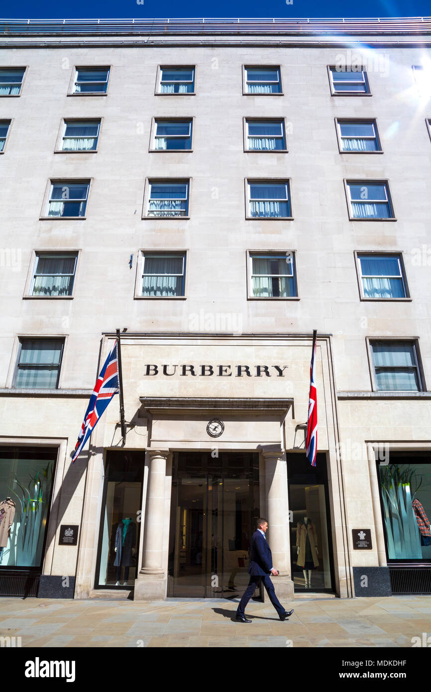 Burberry fachada de Mayfair sucursal store en New Bond Street, Londres, Reino Unido. Foto de stock