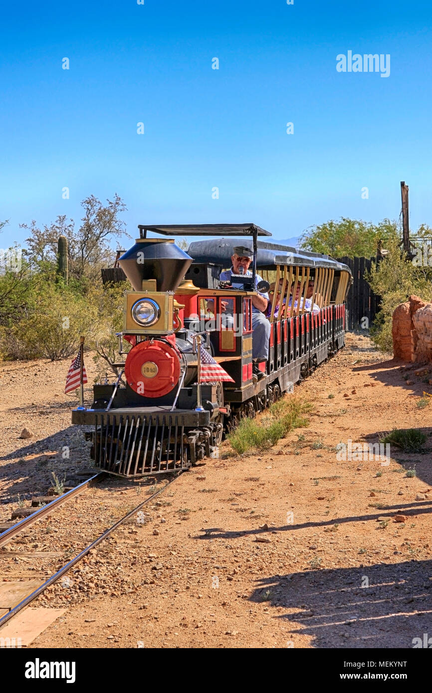 C.P. Huntington en tren en la película Old Tucson Studios amusement park en Arizona Foto de stock