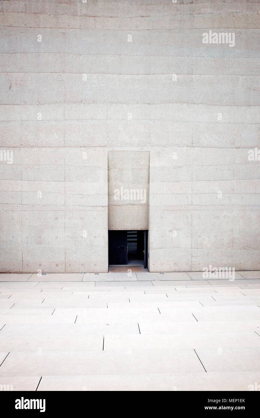 El Peter Bohm diseñó la entrada a la colección estatal de Museo de Arte Egipcio de Munich, Alemania. (Staatliche Sammlung für Ägyptische Kunst) Foto de stock