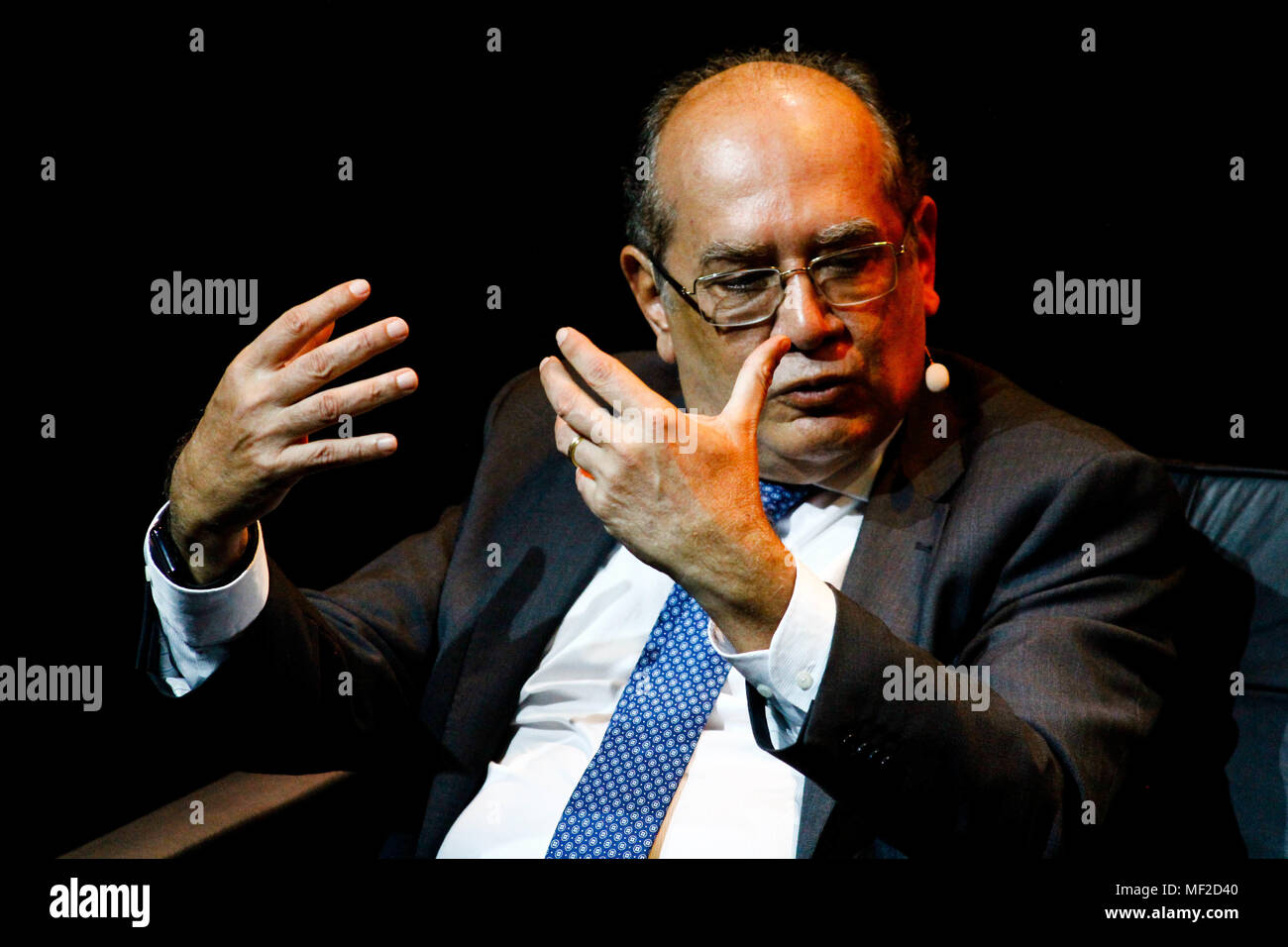 SÃO PAULO, SP - 24.04.2018: F'RUM VEJA AMARELAS noticias falsas, Gilmar  Mendes, Ministro del Supremo Tribunal Federal (STF), conversa acerca de "Yo  soy de la ofe favoriargets". Bee? Se? . El foro