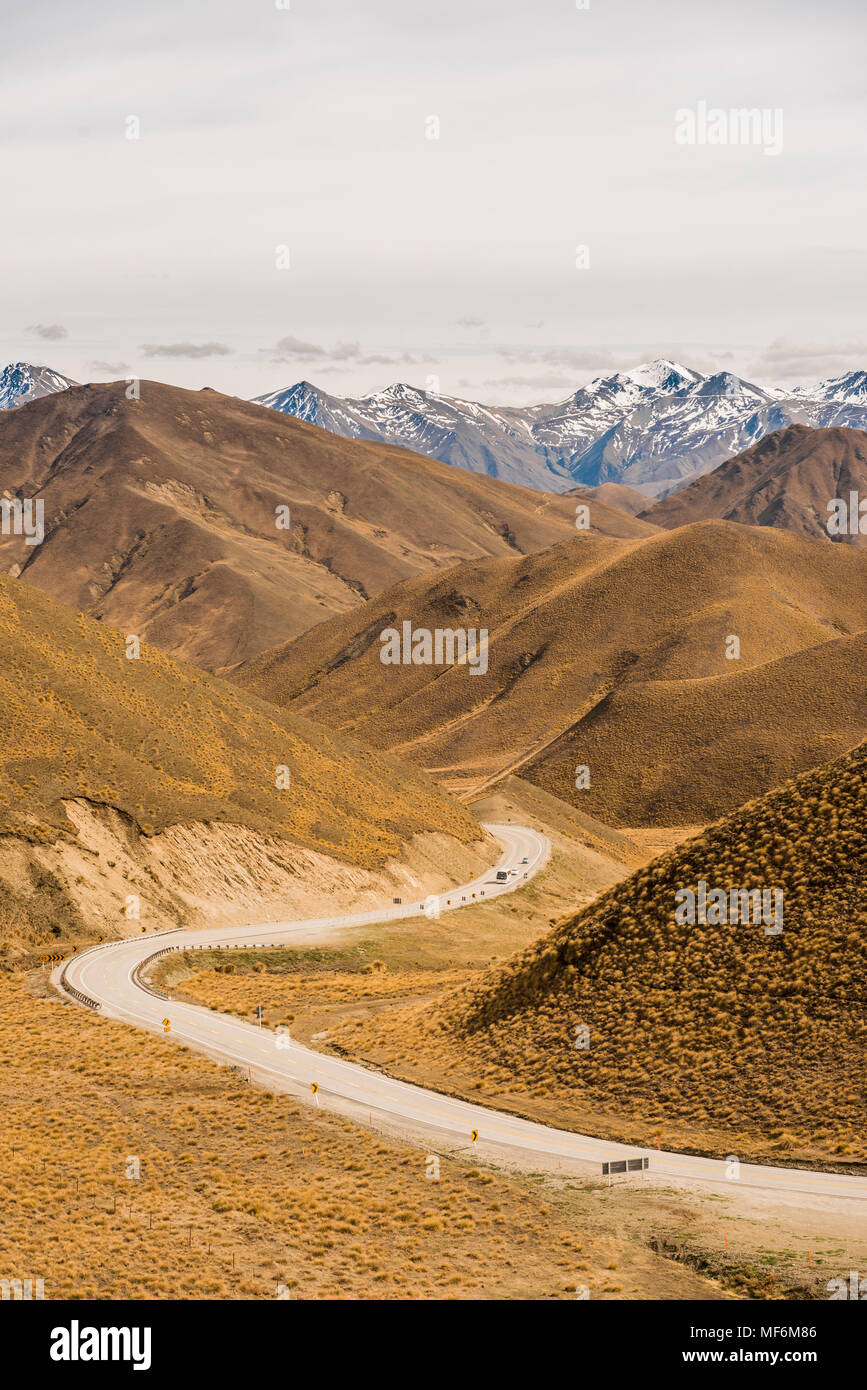 Pass Road, Lindis Pass, Alpes del Sur, Otago, Southland, Nueva Zelanda Foto de stock