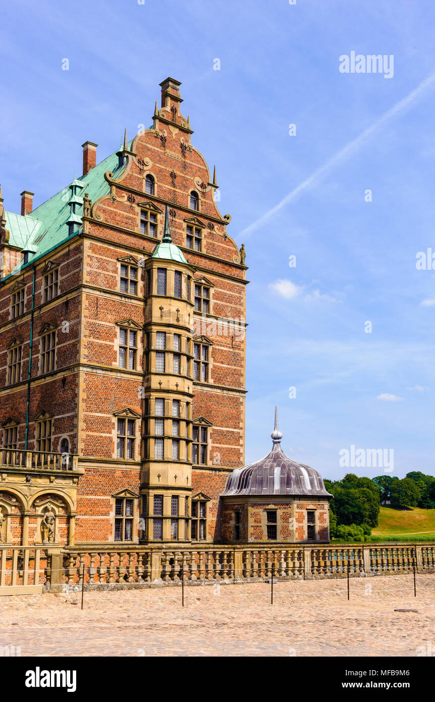 Frederiksborg Palace o el Castillo de Frederiksborg, Hillerod, Dinamarca. Ahora es un museo de historia nacional. Foto de stock