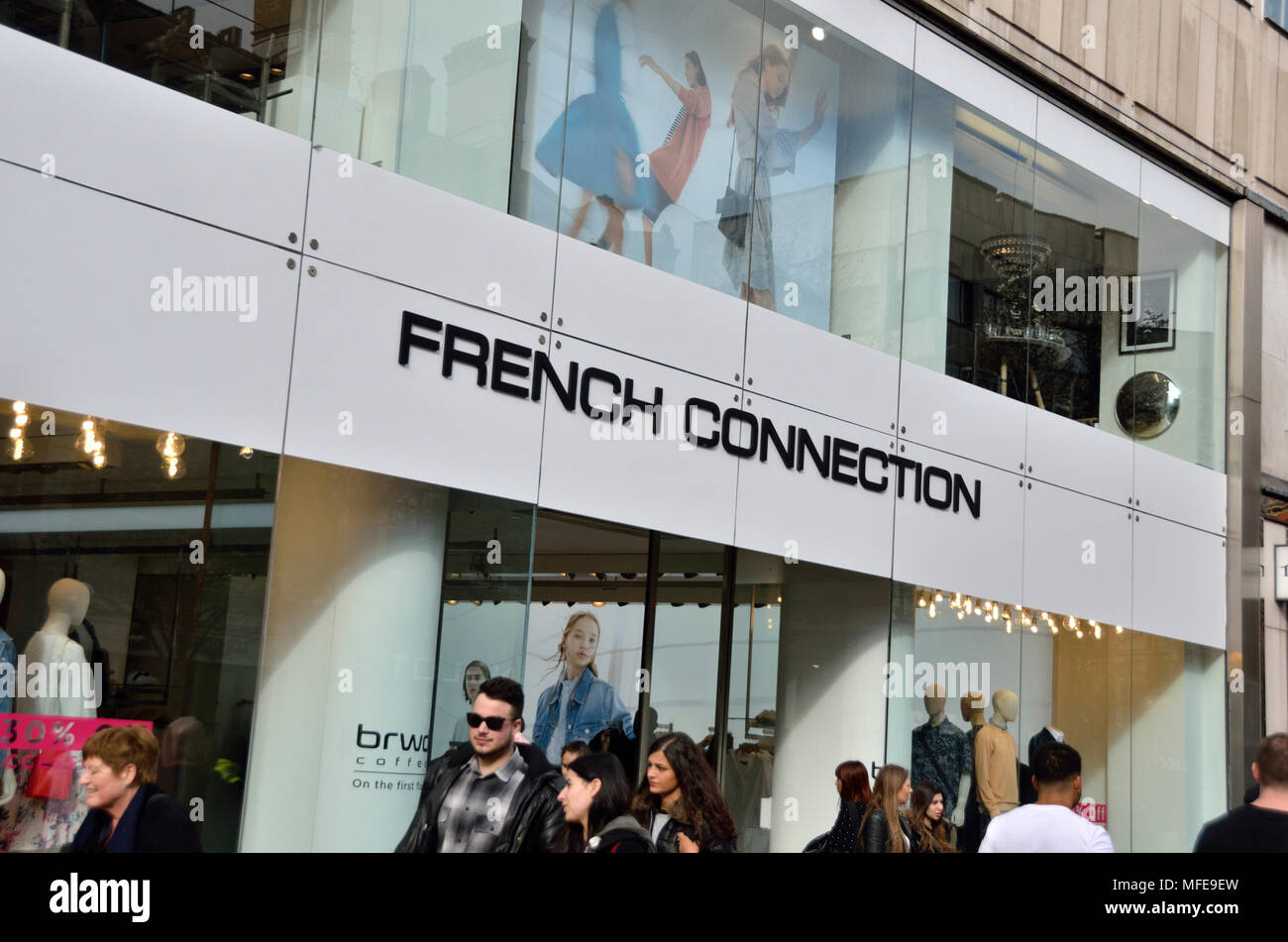 French Connection tienda de moda en Oxford Street, Londres, Reino Unido. Foto de stock