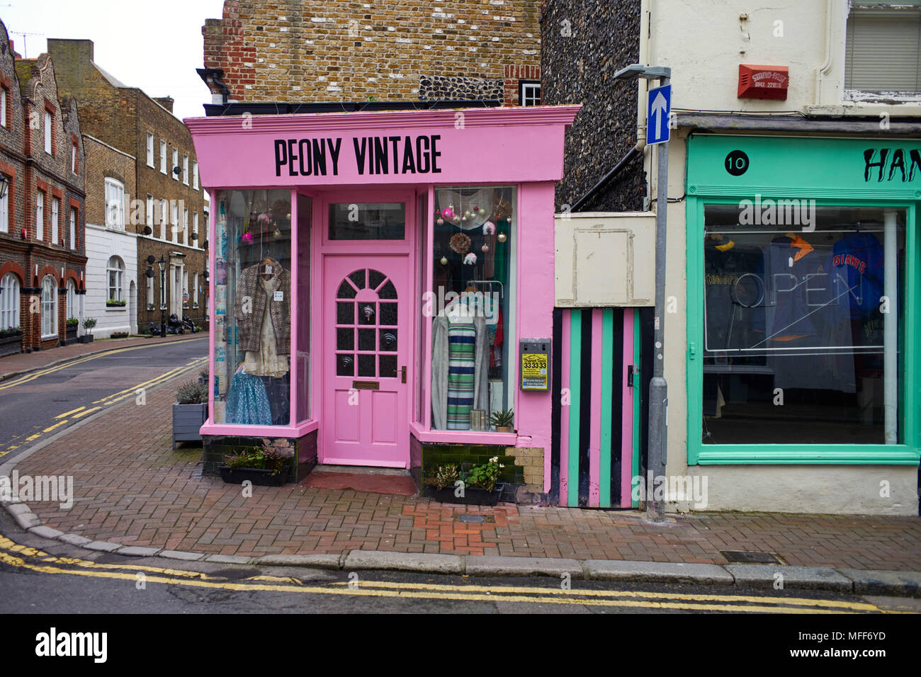 Tienda de ropa de mujer vintage Peony en King Street, Margate Foto de stock