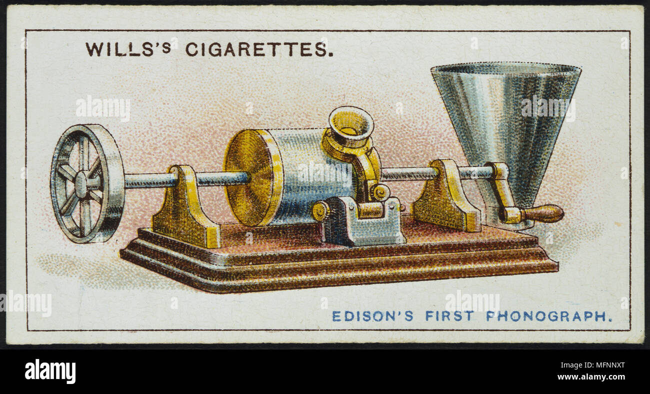 Thomas Alva Edison el primer fonógrafo (1878). En este modelo el cilindro  en el que se grabó el sonido tuvo que girarse con la mano. Instrumento en  el modo de grabación. La