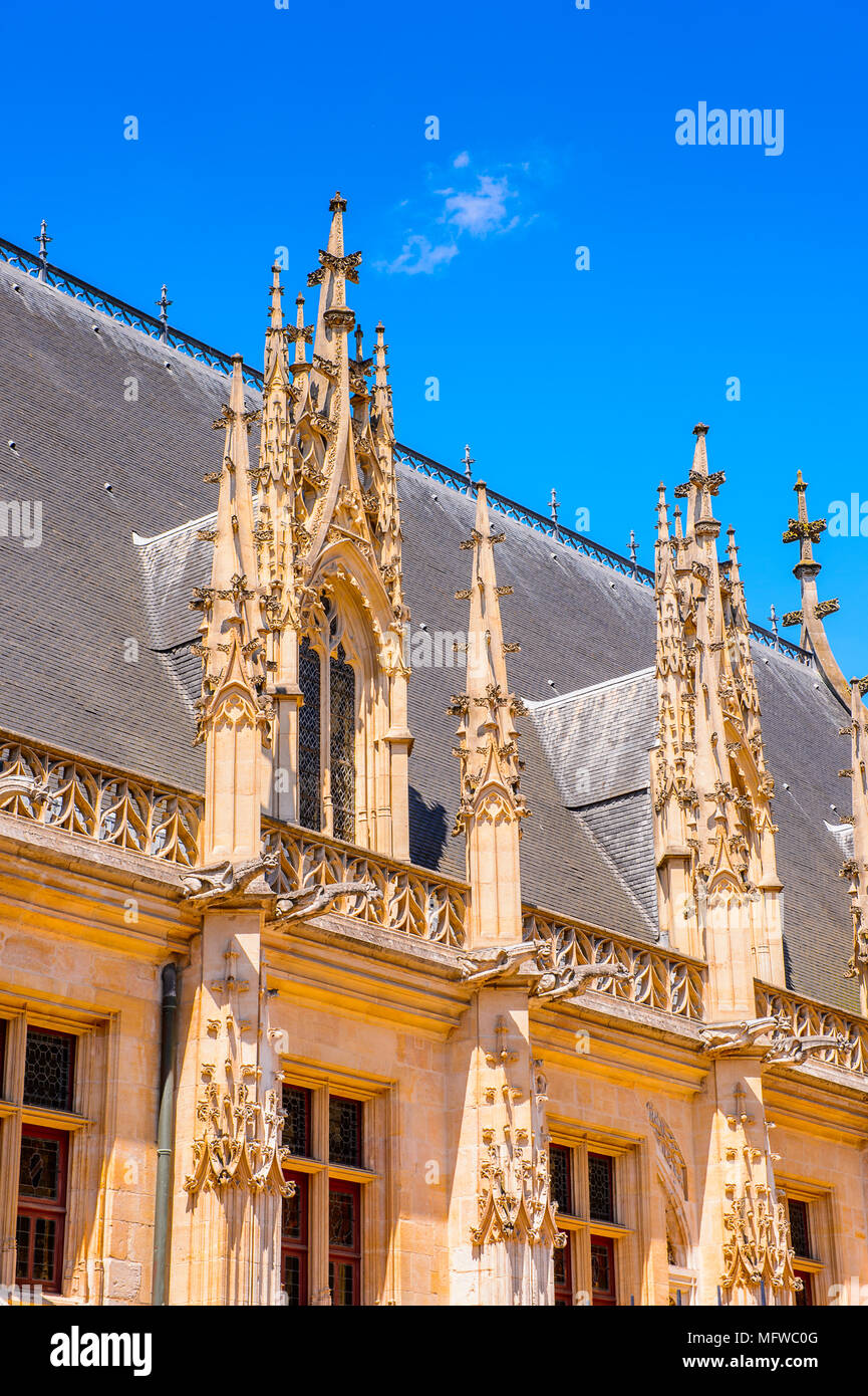 Palacio de Justicia de Rouen, la capital de la región de Alta Normandía y la histórica ciudad