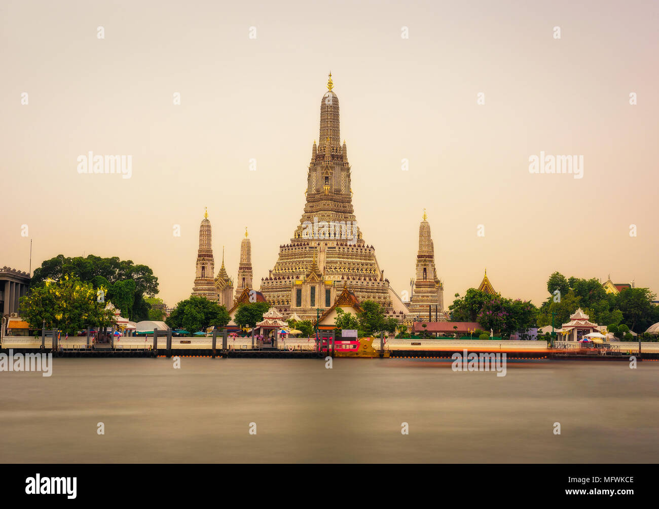 Wat Arun en Bangkok Foto de stock