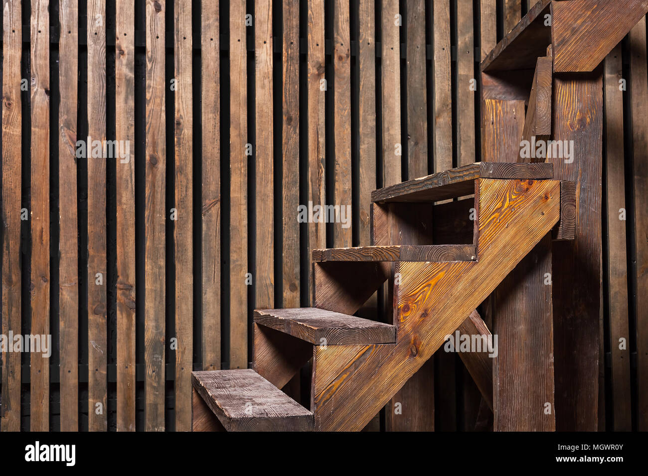 Escalera de madera antigua