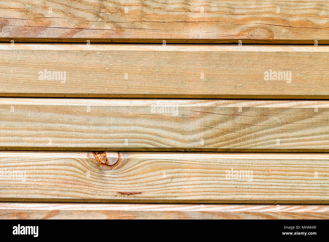 Fondo de listones de madera tratada para exteriores Fotografía de stock -  Alamy