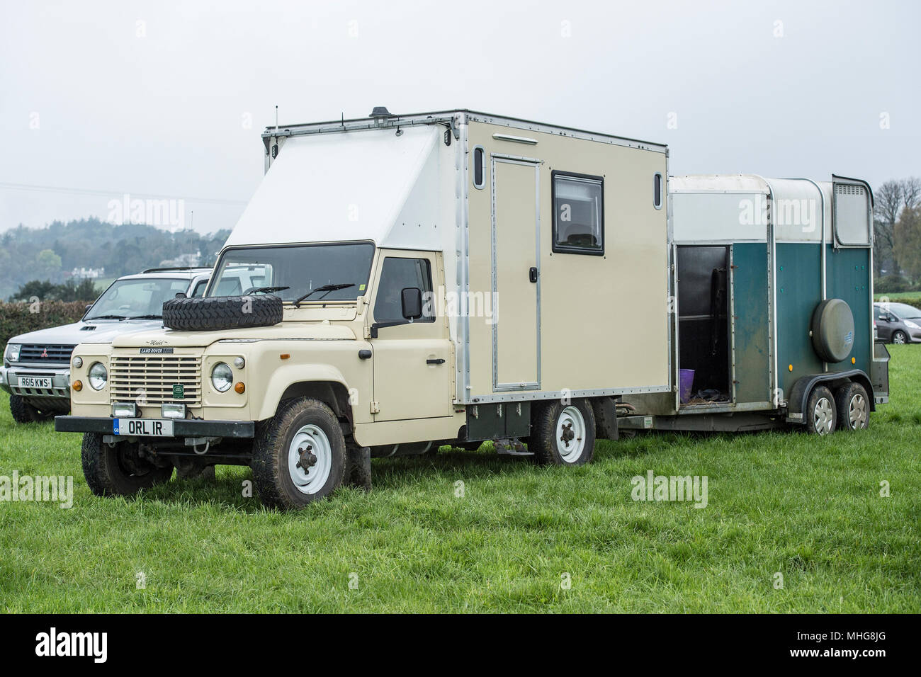 Esta Volkswagen Camper Bus se ha convertido en una caravana trailer