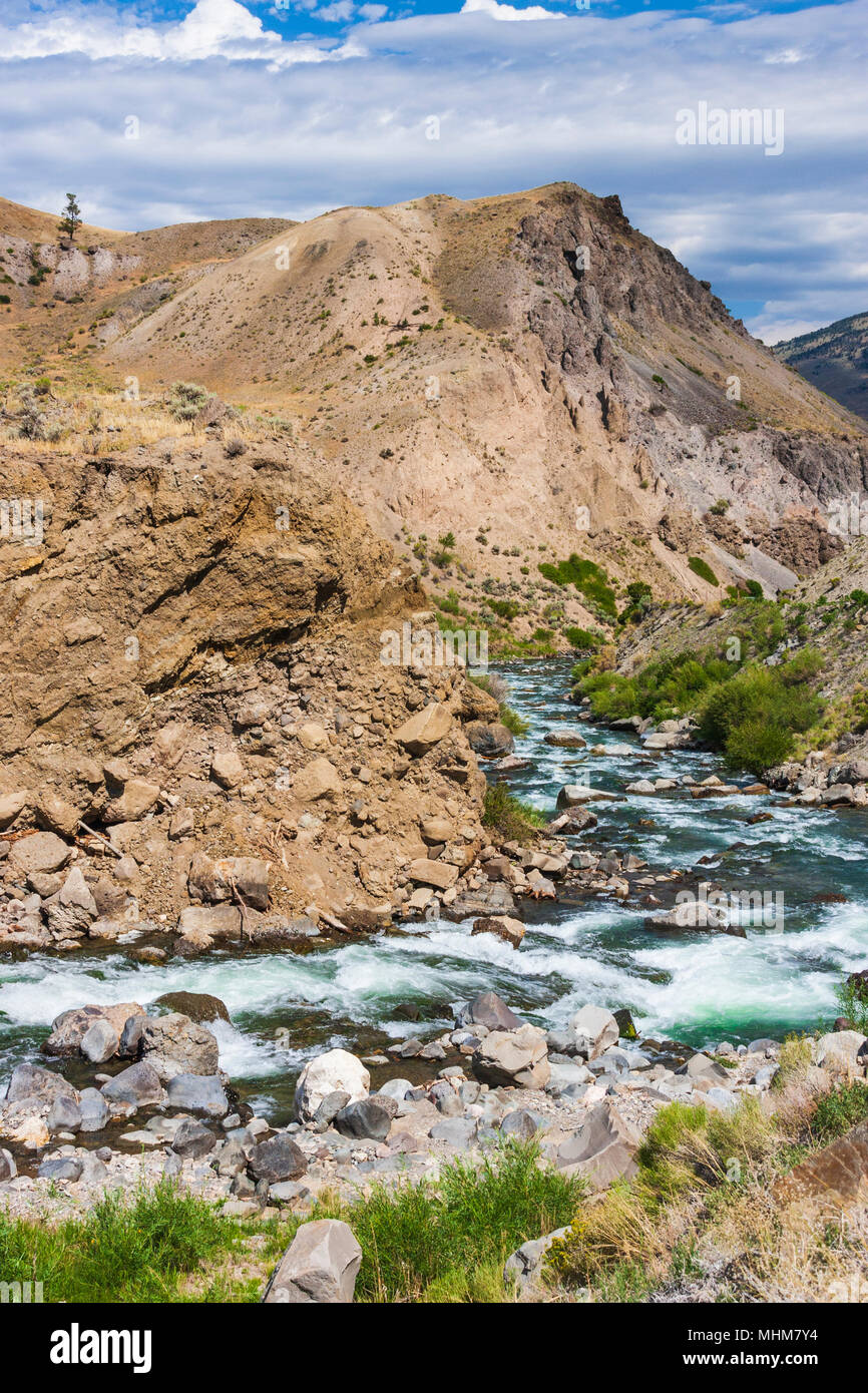 Rápidos en el río Gardner en el Parque Nacional de Yellowstone en Wyoming y Montana. Los Gardner Río (también conocido como la Gardiner Río) es un afluente. Foto de stock