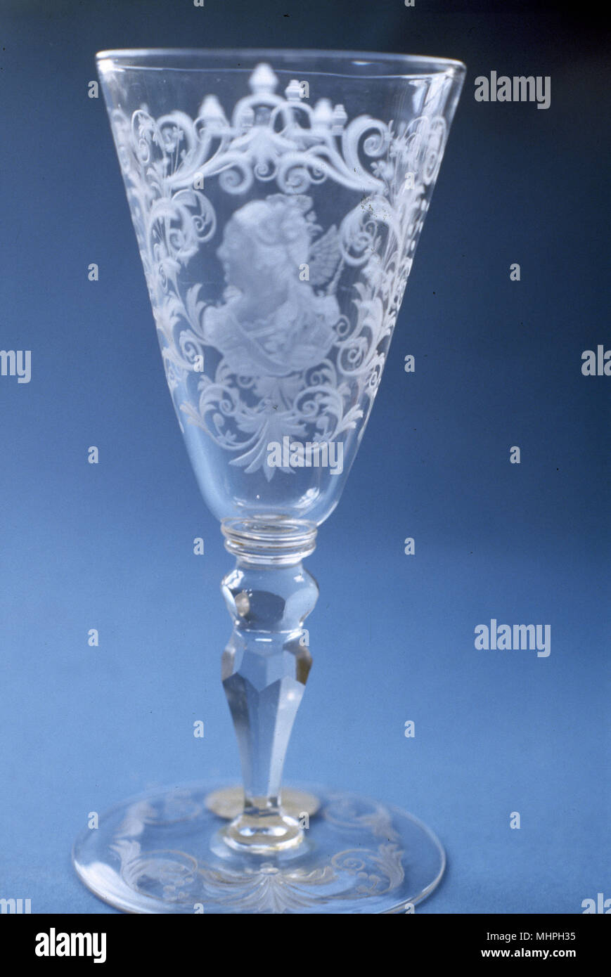 Copas decoradas fotografías e imágenes de alta resolución - Alamy