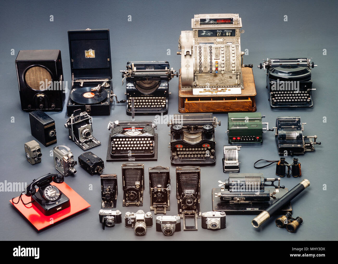 Colección histórica de un dispositivo de comunicación Foto de stock