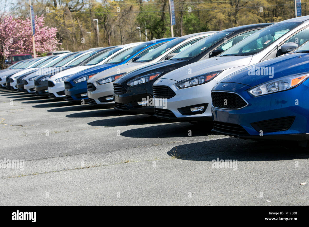 Ford Fiesta, Focus y fusión de turismos en un concesionario mucho en Seaford, Delaware el 29 de abril de 2018. Foto de stock