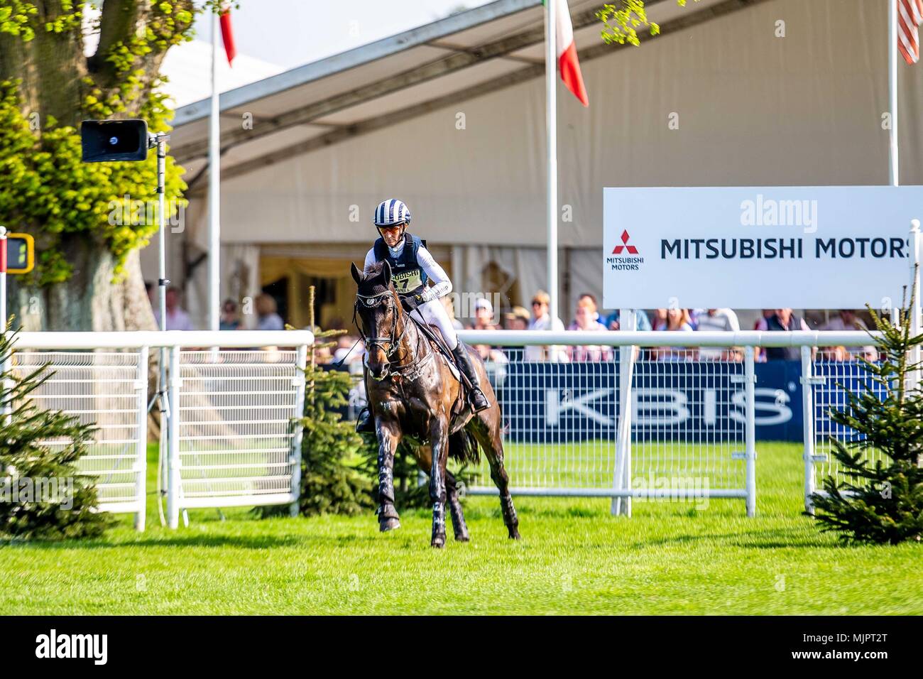 Badminton, Gloucestershire, Reino Unido, 5 de mayo de 2018. Cross Country. Caroline Powell. En el chillón. NZL. Cuadro de inicio. Mitsubishi Badminton Horse Trials. Badminton. En el Reino Unido. 05/05/2018. Crédito: Deporte en imágenes/Alamy Live News Foto de stock
