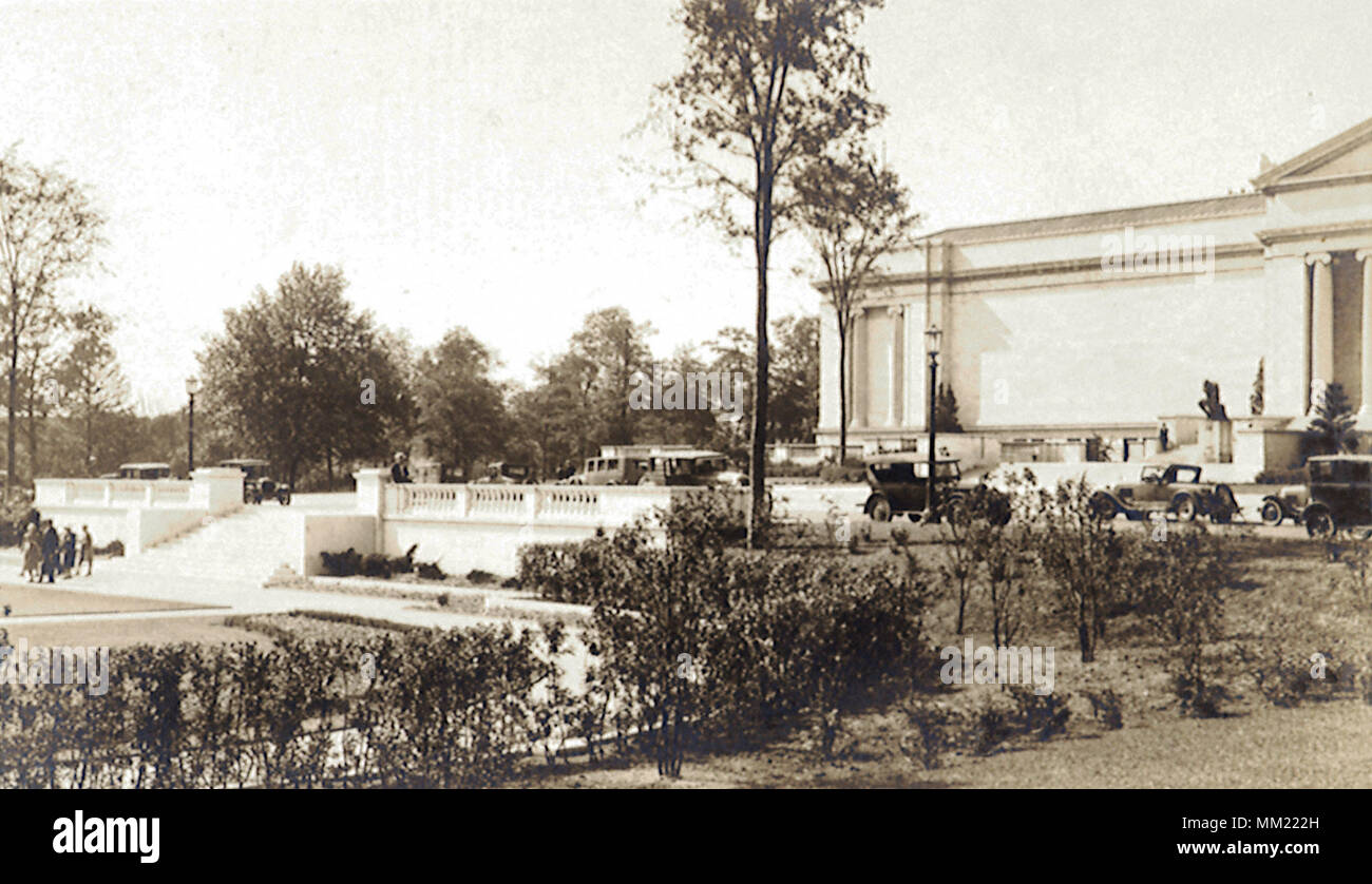 El Cleveland Museum of Art desde el jardín. 1930 Foto de stock
