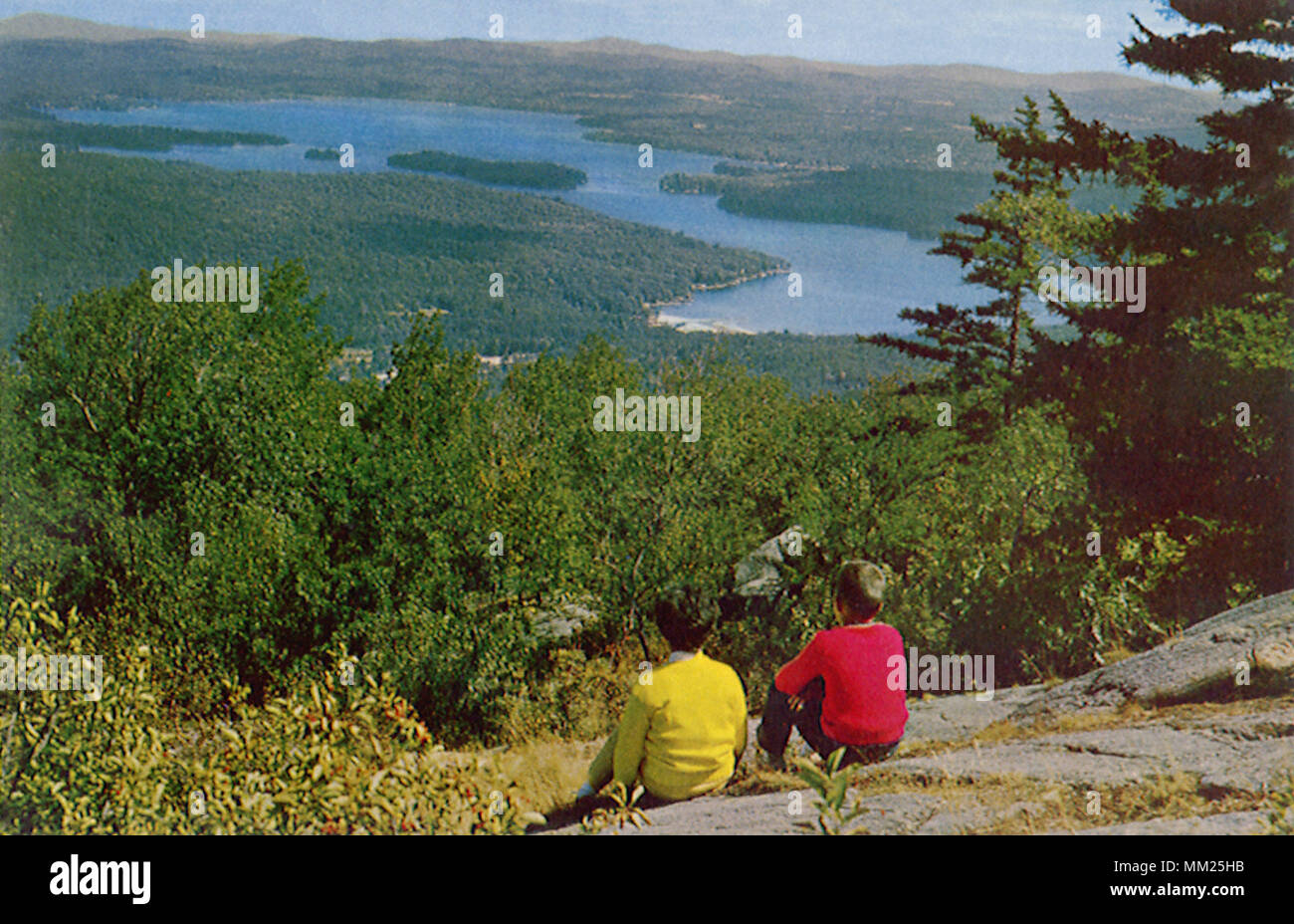 Vista del Lago Sunapee del norte de pico. 1970 Foto de stock