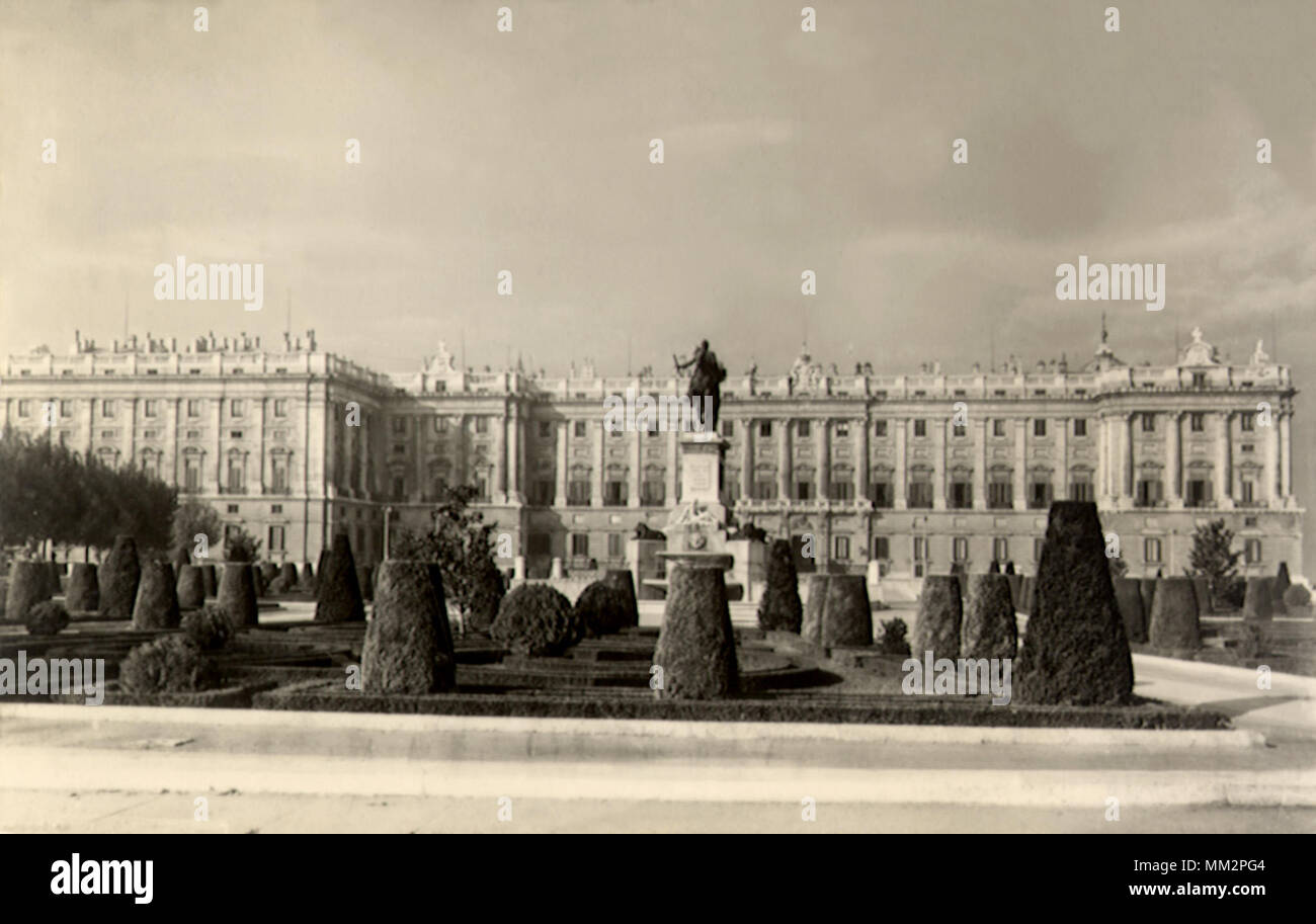 Jardines del Palacio de Oriente. Madrid. 1955 Foto de stock