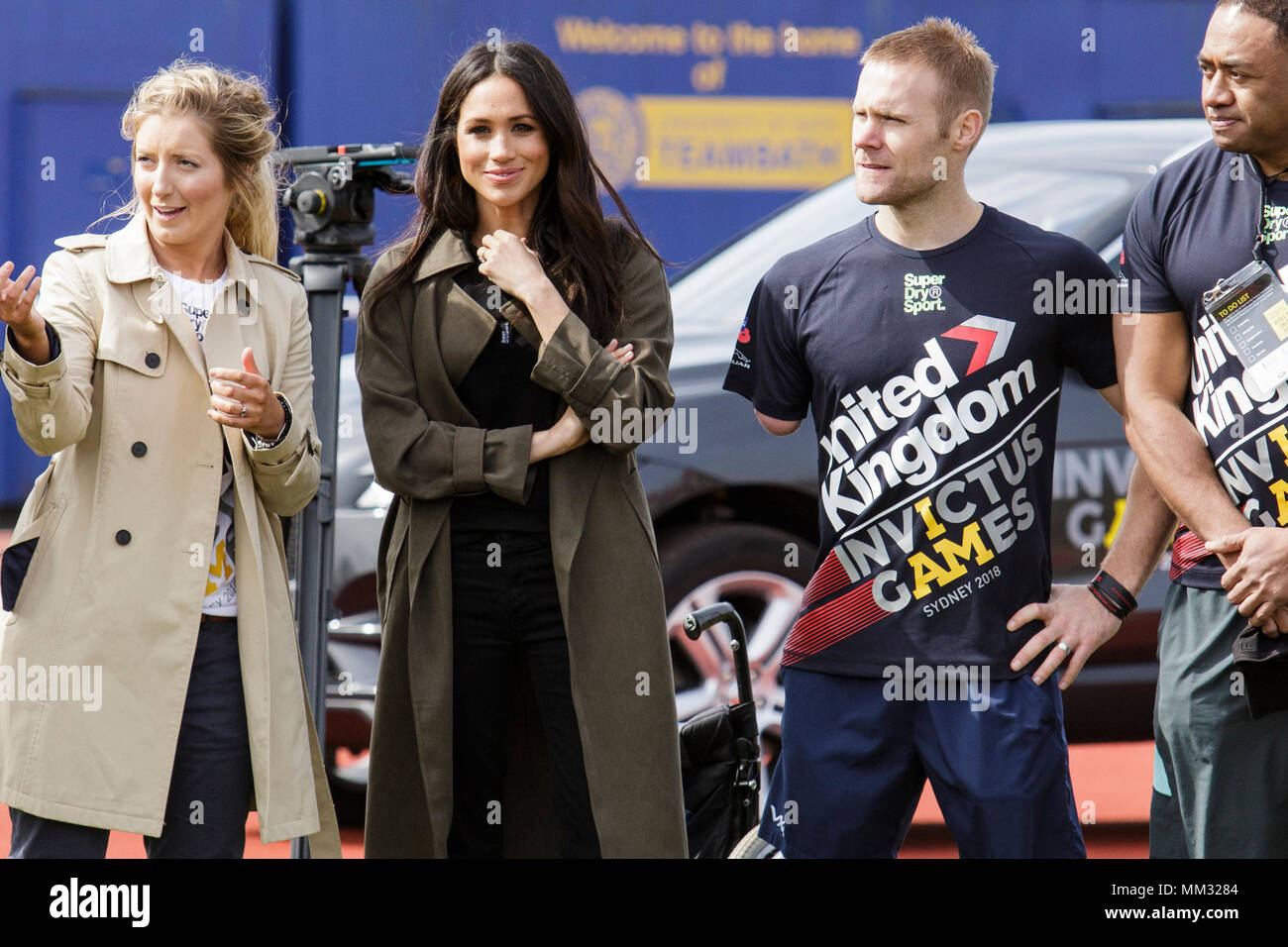 Bath, Reino Unido. 6/04/18.El príncipe Harry y Meghan Markle se muestren en la Universidad de Bath en el Reino Unido que asistan a los ensayos para el equipo 2018 Invictus Games Foto de stock