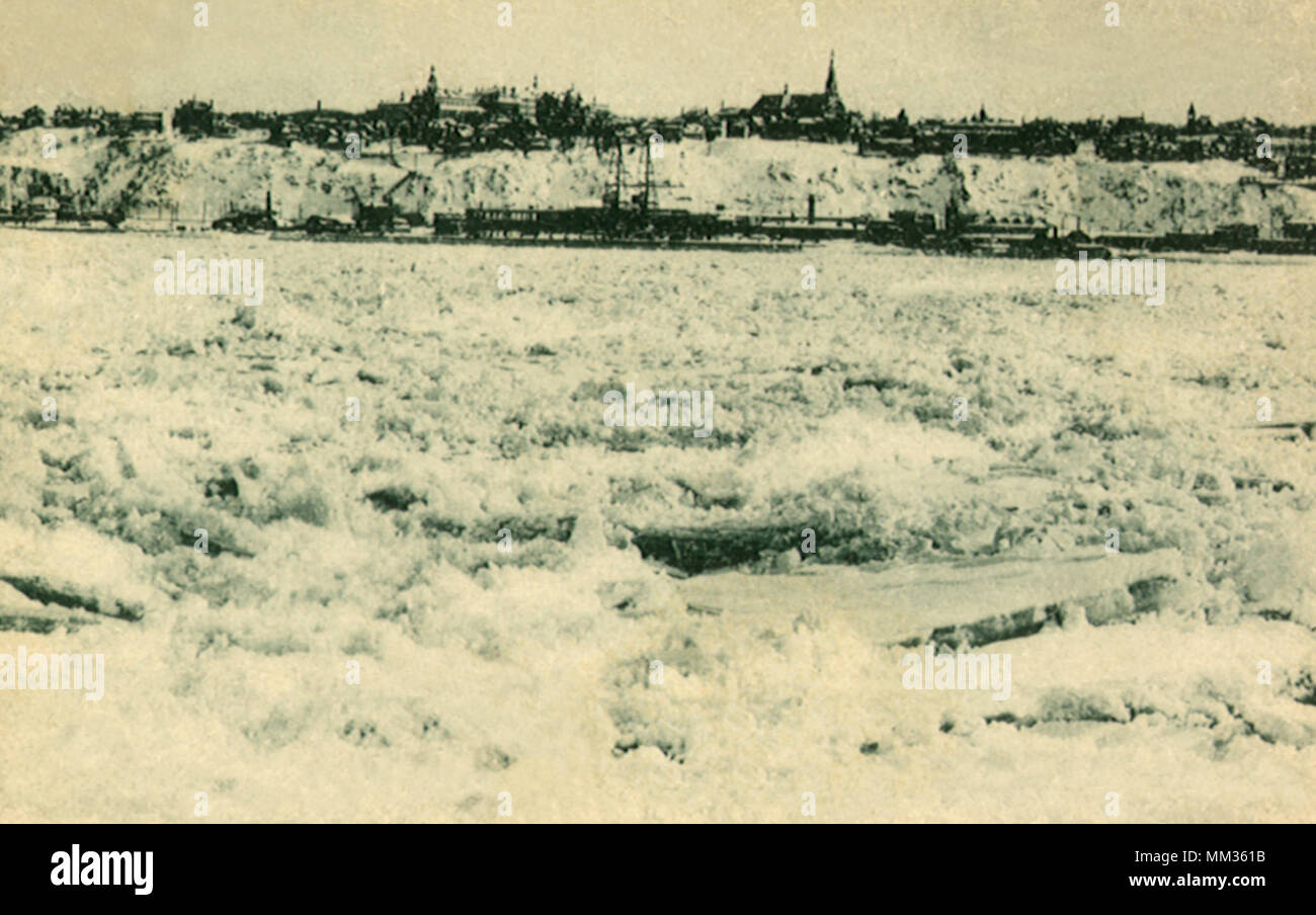 El Río Saint Lawrence. Quebec. 1930 Foto de stock