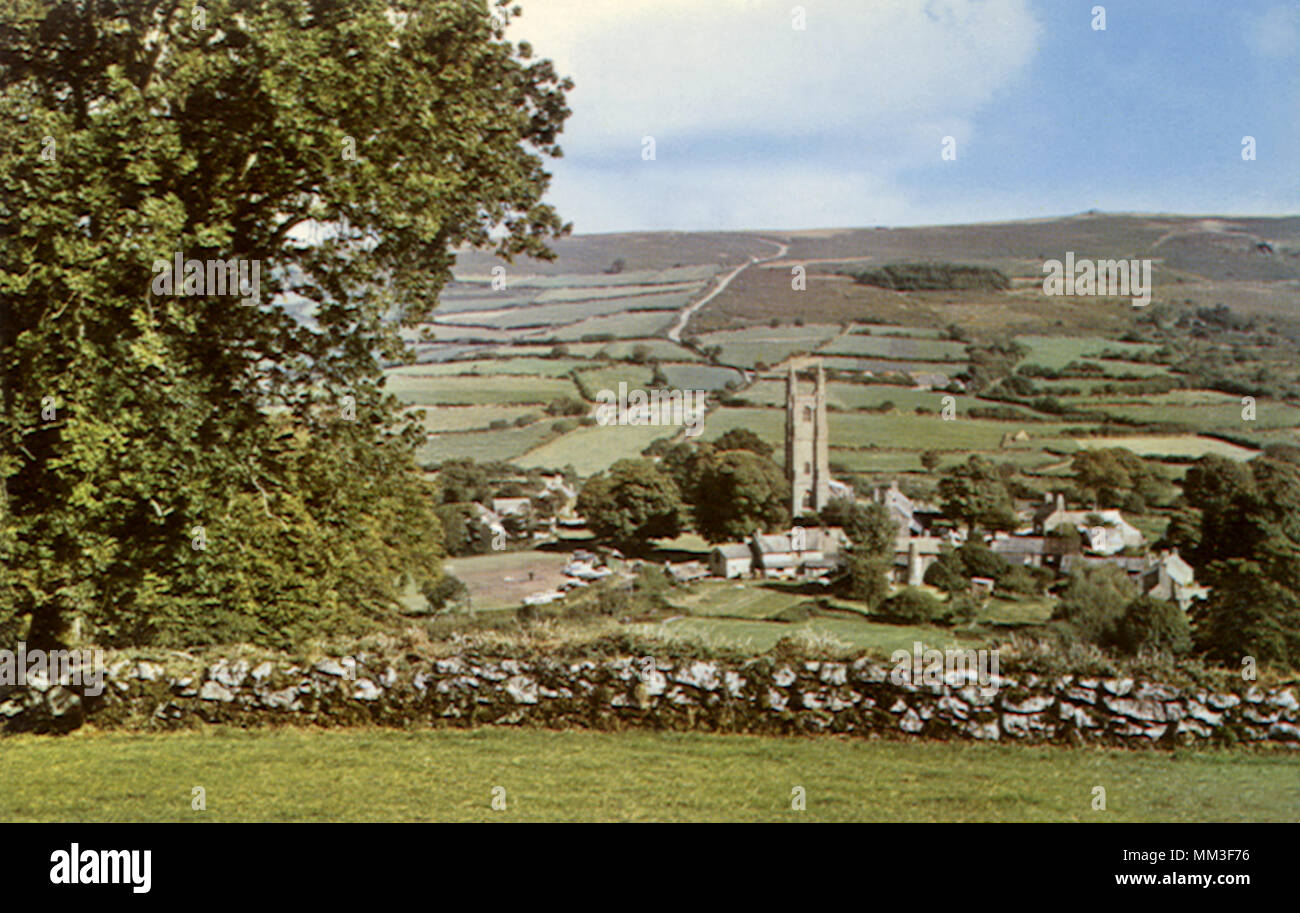 Vista de Widecombe-en-el-Páramo. 1960 Foto de stock