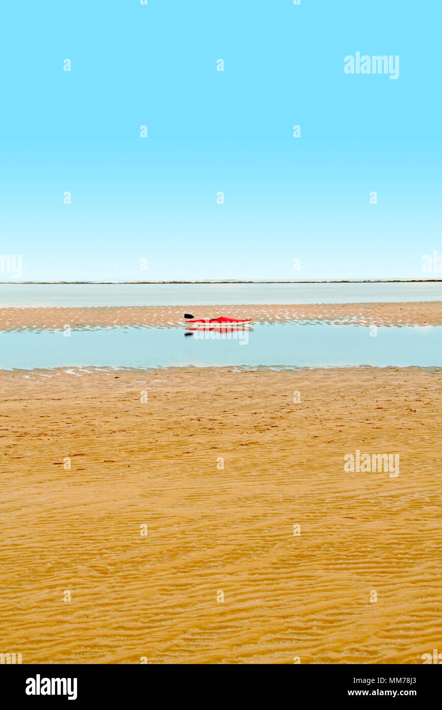 Kayak, Areia Vermelha Isla, Areia Vermelha playa, Areia Vermelha Marine State Park, Cabedelo, Paraiba, Brasil Foto de stock