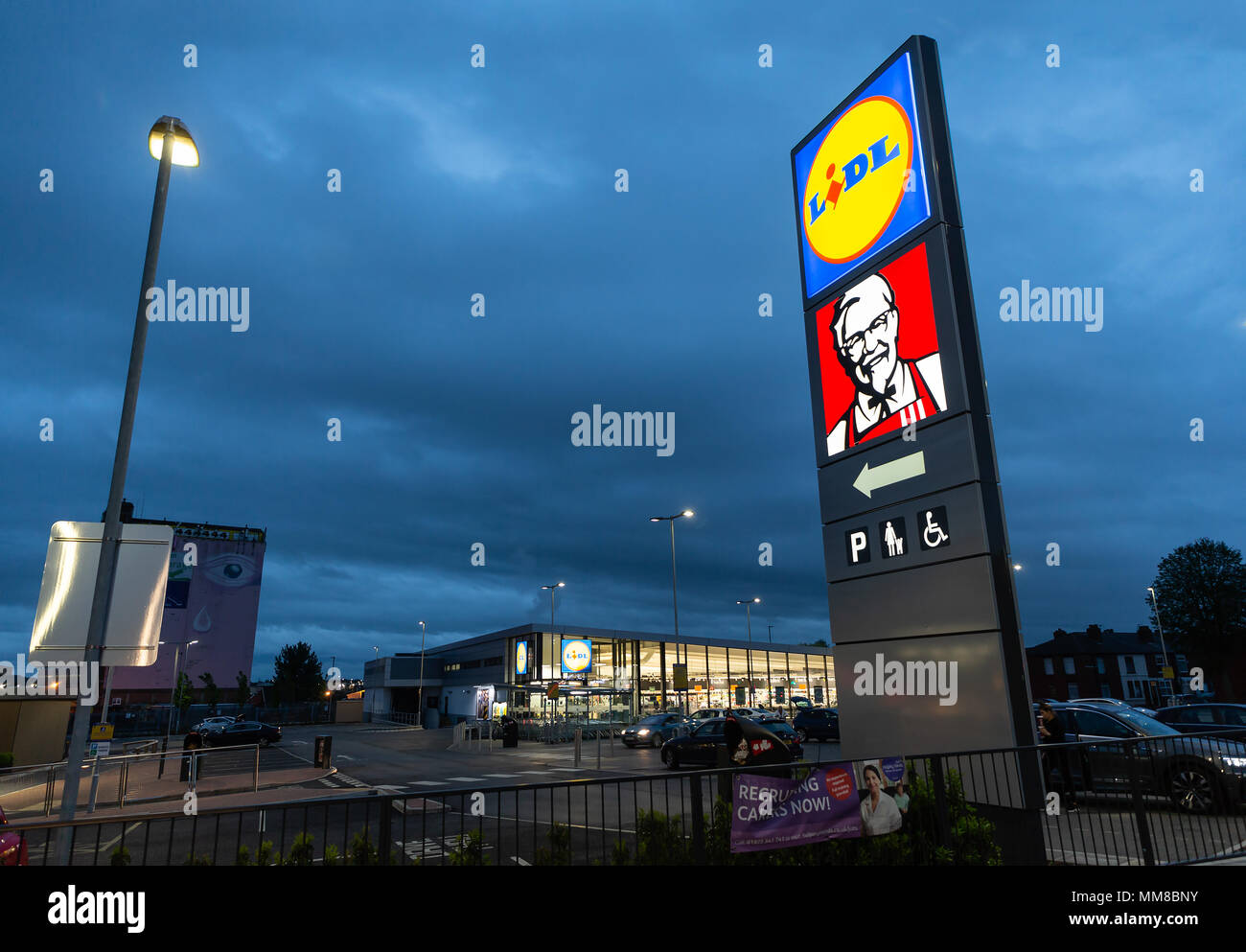 Logo de coronel sanders fotografías e imágenes de alta resolución Alamy