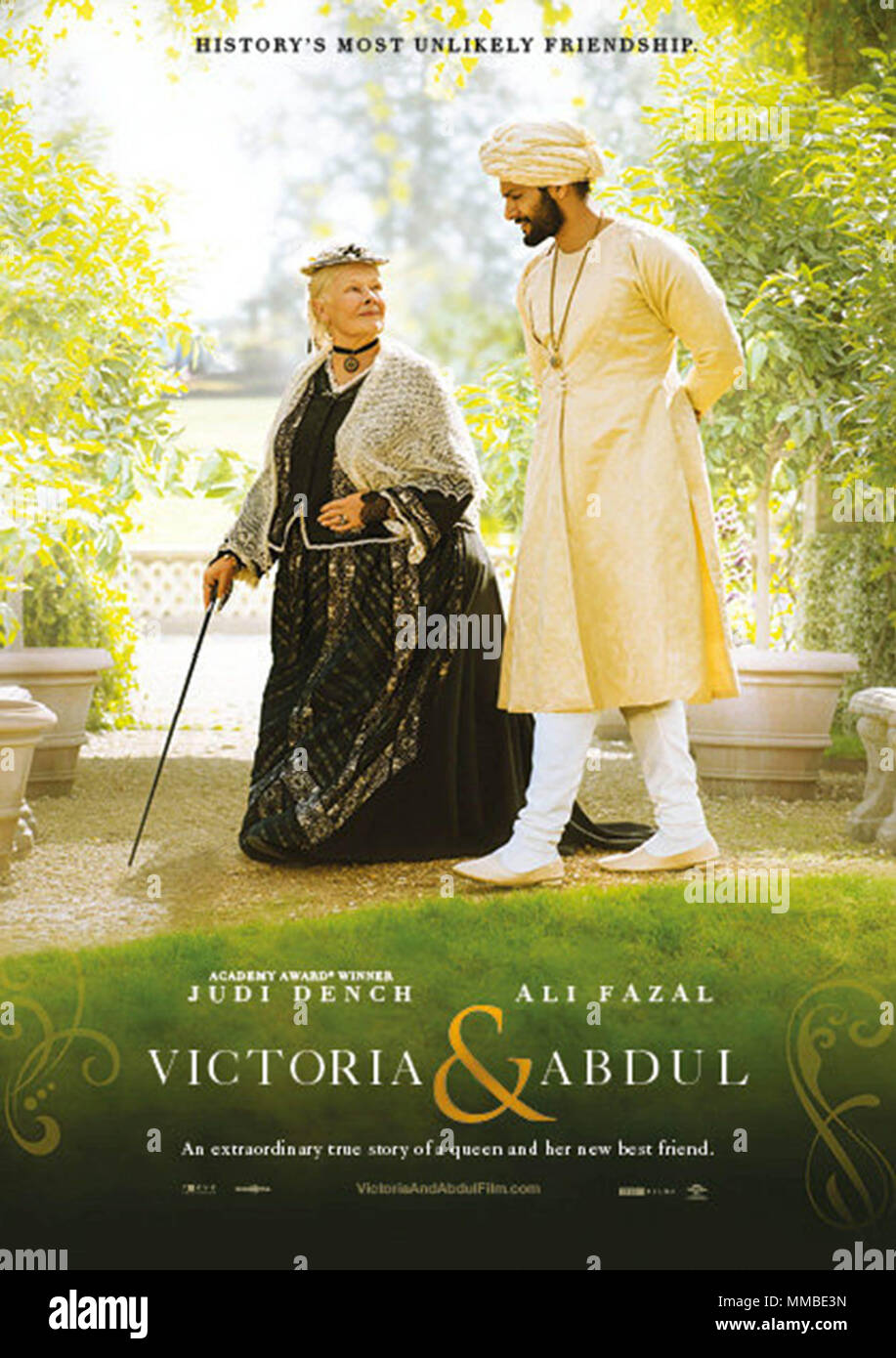 VICTORIA Y ABDUL (2017) Judi Dench ALI FAZAL Stephen Frears (DIR) BBC Films/Colección MOVIESTORE LTD Foto de stock