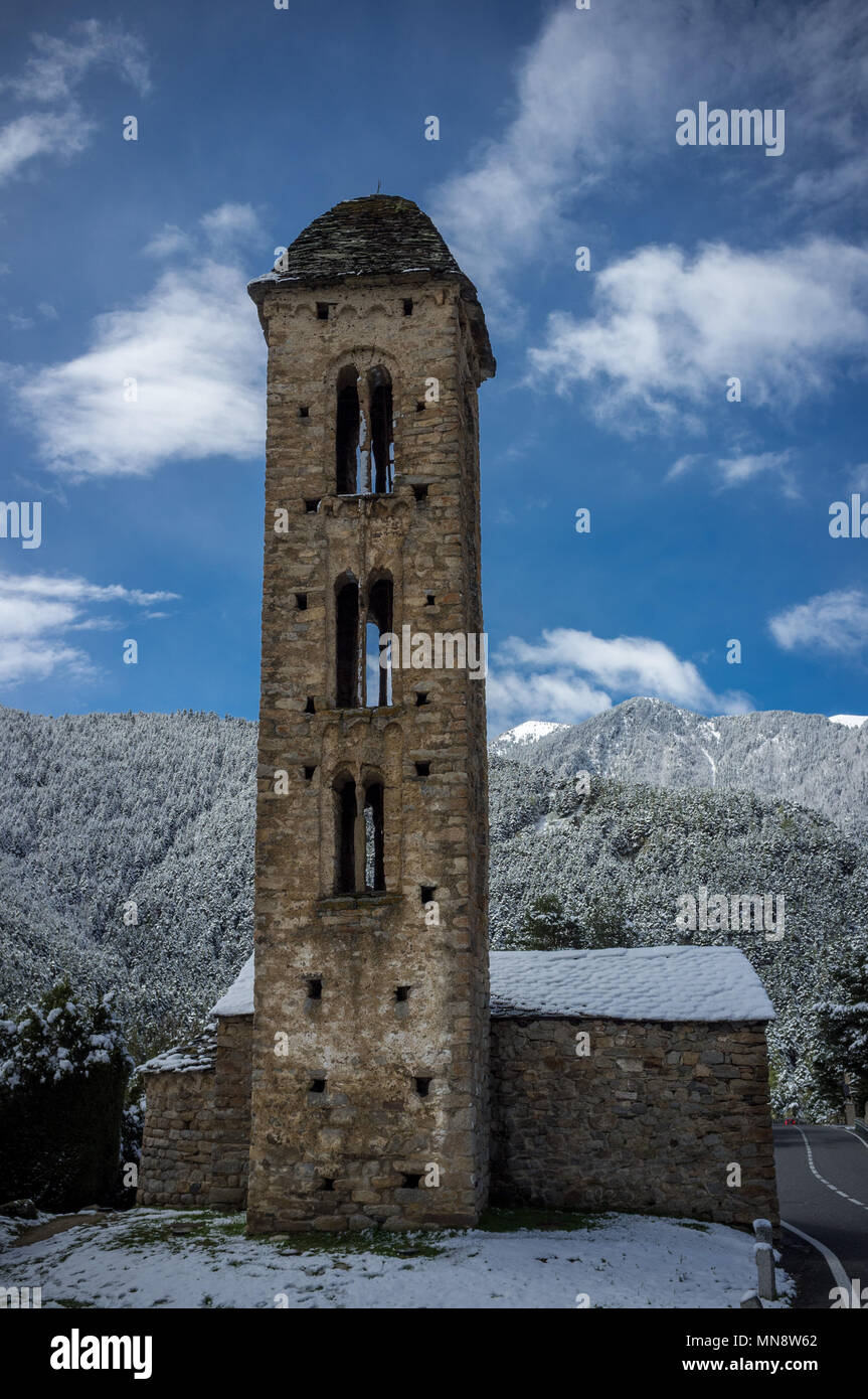 Església de Sant Miquel d'engolasters una iglesia ubicada en Engolasters, Escaldes-Engordany, Andorra. Propiedad del patrimonio construido en el siglo 11-12 Foto de stock