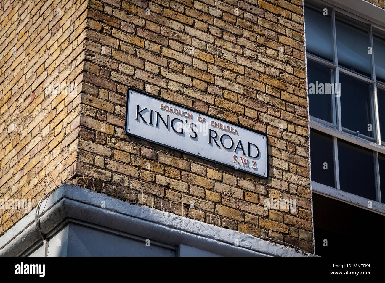 Signo de la calle Kings Road en Chelsea, Londres Foto de stock