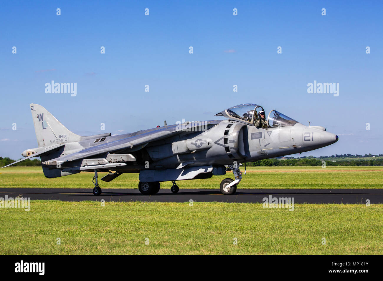 Los marines Harrier Jump Jet en Central Texas Airshow Foto de stock