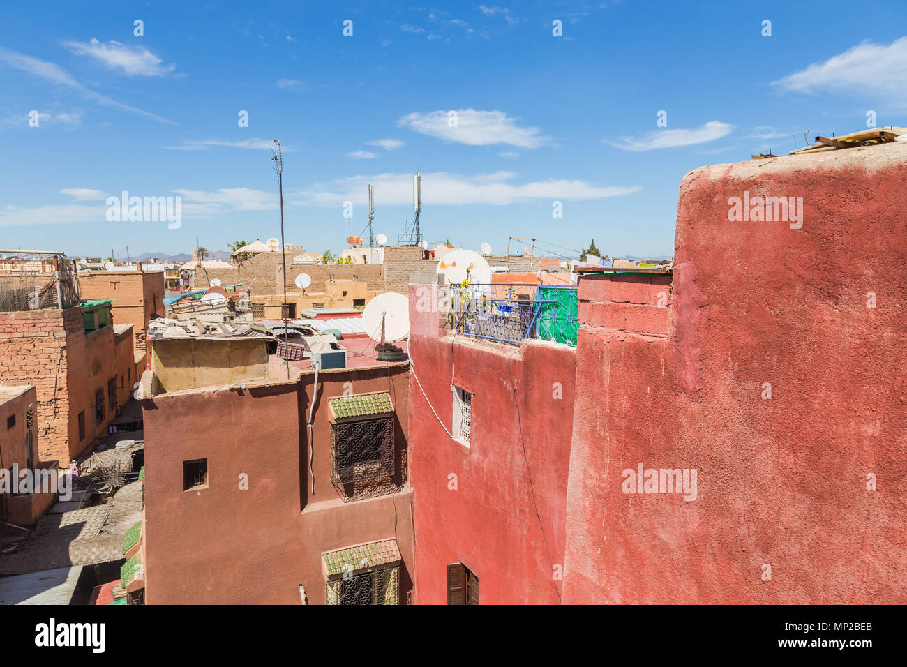 Los techos de las casas que conforman la medina de Marrakech, Marruecos  Fotografía de stock - Alamy