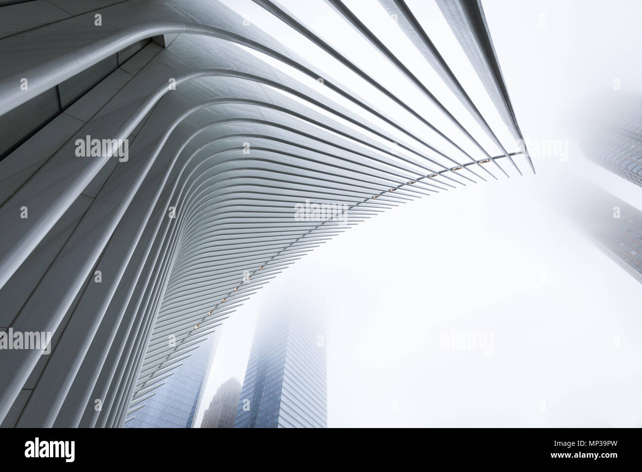 El Oculus edificio en niebla, Manhattan, Ciudad de Nueva York, EE.UU. Foto de stock