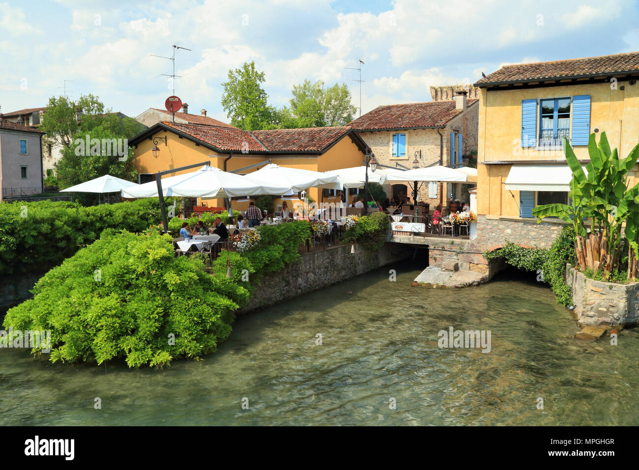 Lo Stappo restaurante, Borghetto di Valeggio sul Mincio Foto de stock
