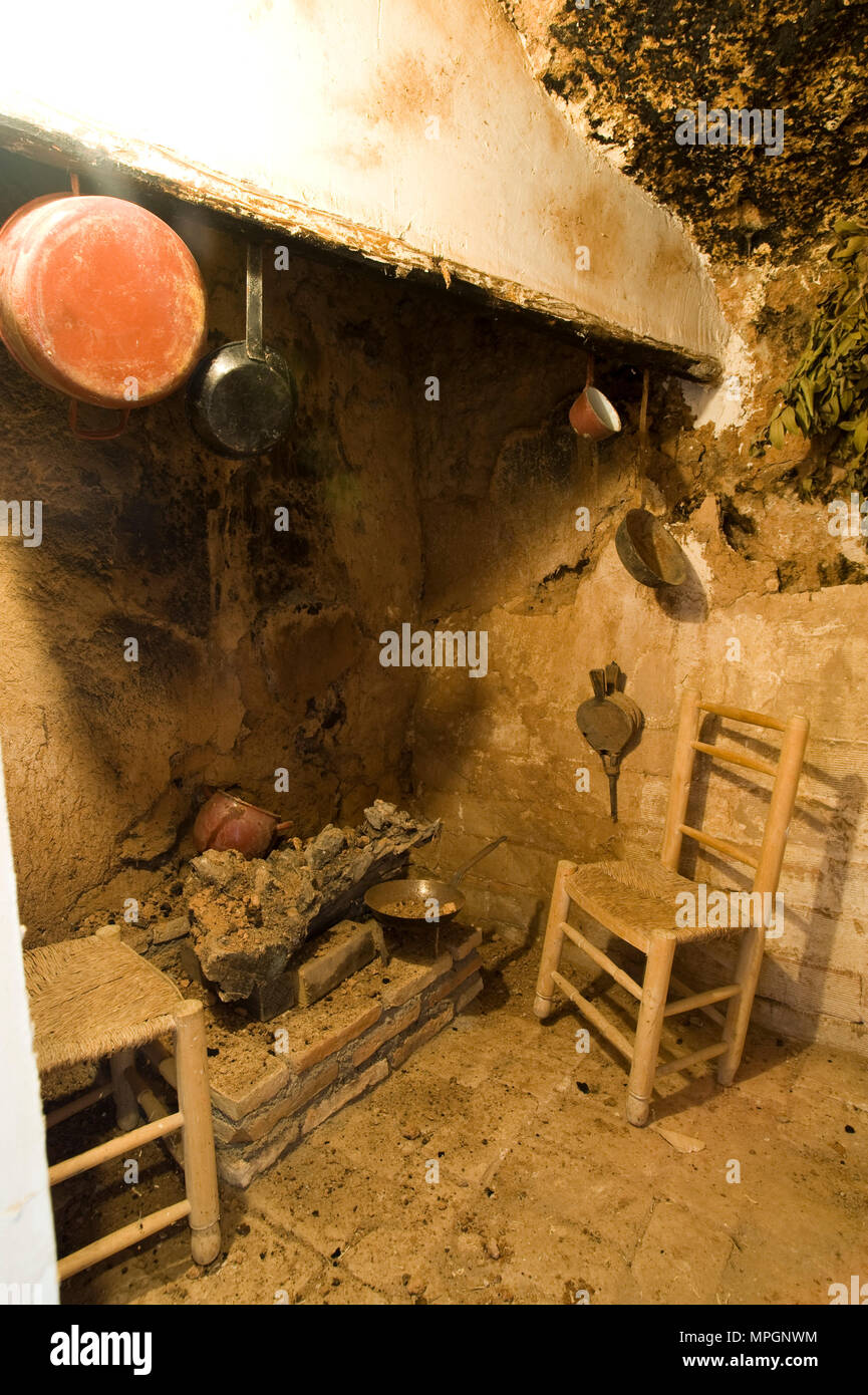 Casa cueva de Don Manuel. Hita, Guadalajara, España. Foto de stock