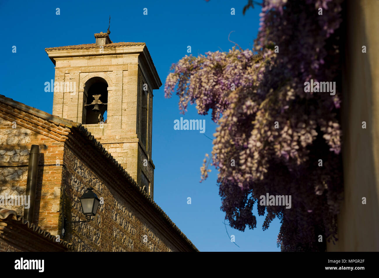 Iglesia de San Juan Bautista. Hita, Guadalajara, España. Foto de stock