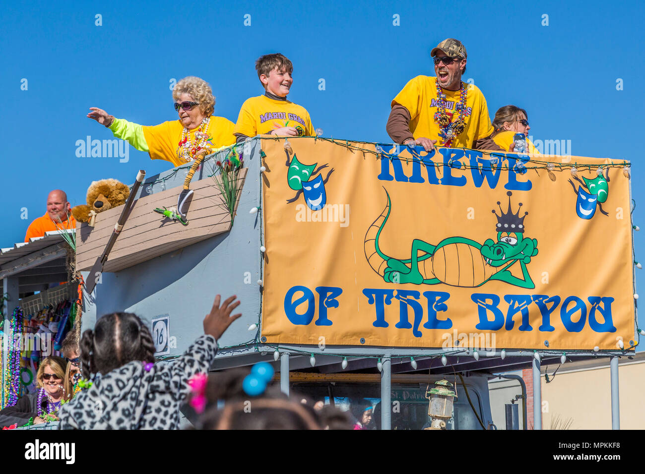 Krewe de los Bayou flotan en la ciudad de Gulfport Mardi Gras desfile