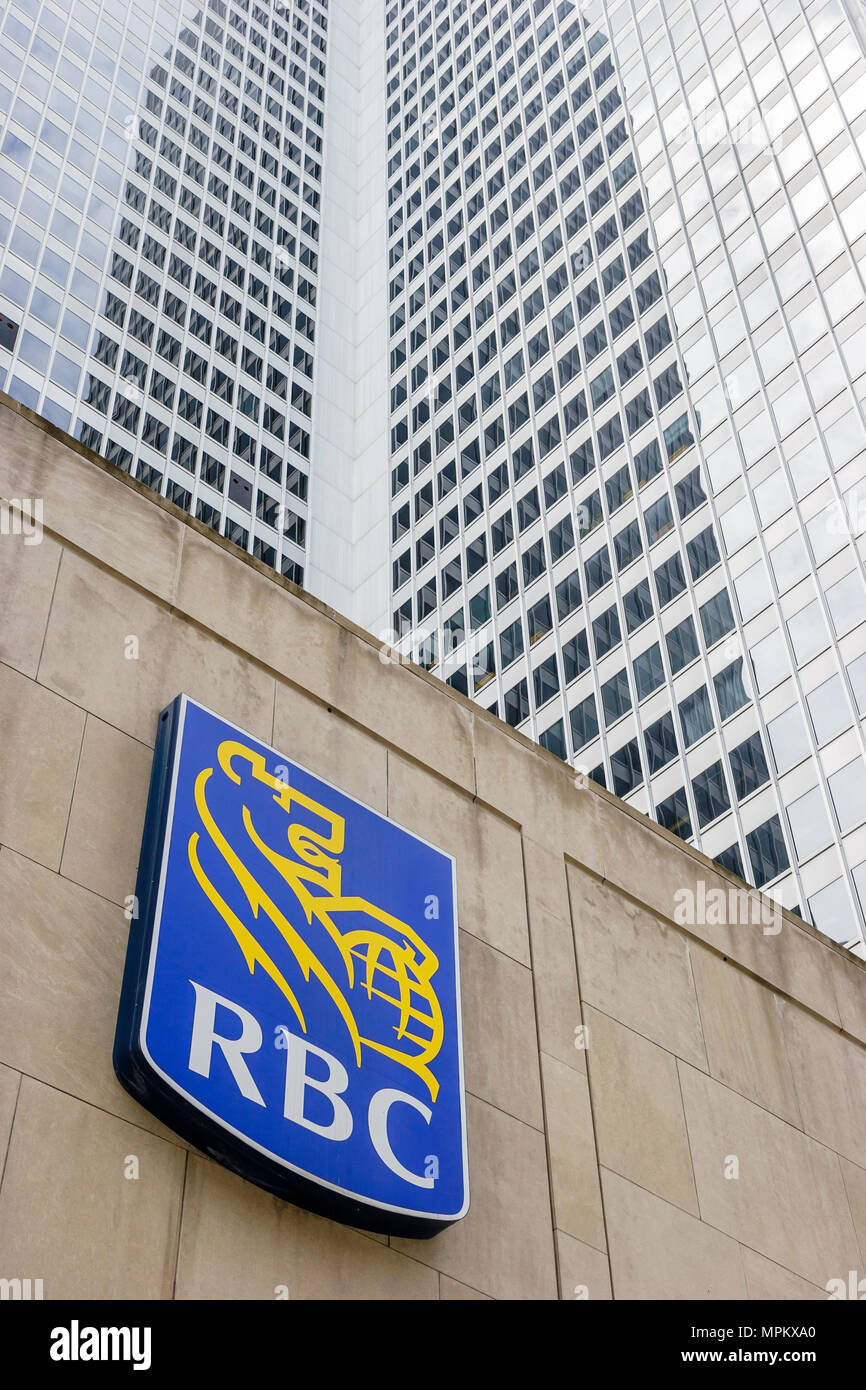 Montreal Canadá,Quebec Province,Place Ville Marie,RBC,Royal Bank of Canada,Canadian,North America logo,sign,office building,Canada070708018 Foto de stock