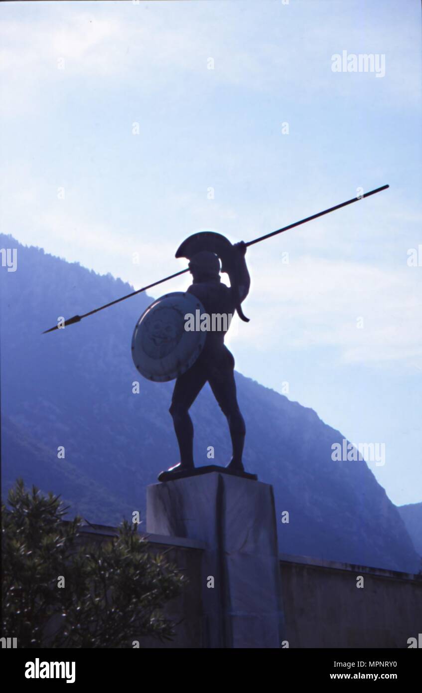 Estatua de bronce de Leonidas en Thermopylae, c20th siglo. Artista: Vasos Falireas. Foto de stock