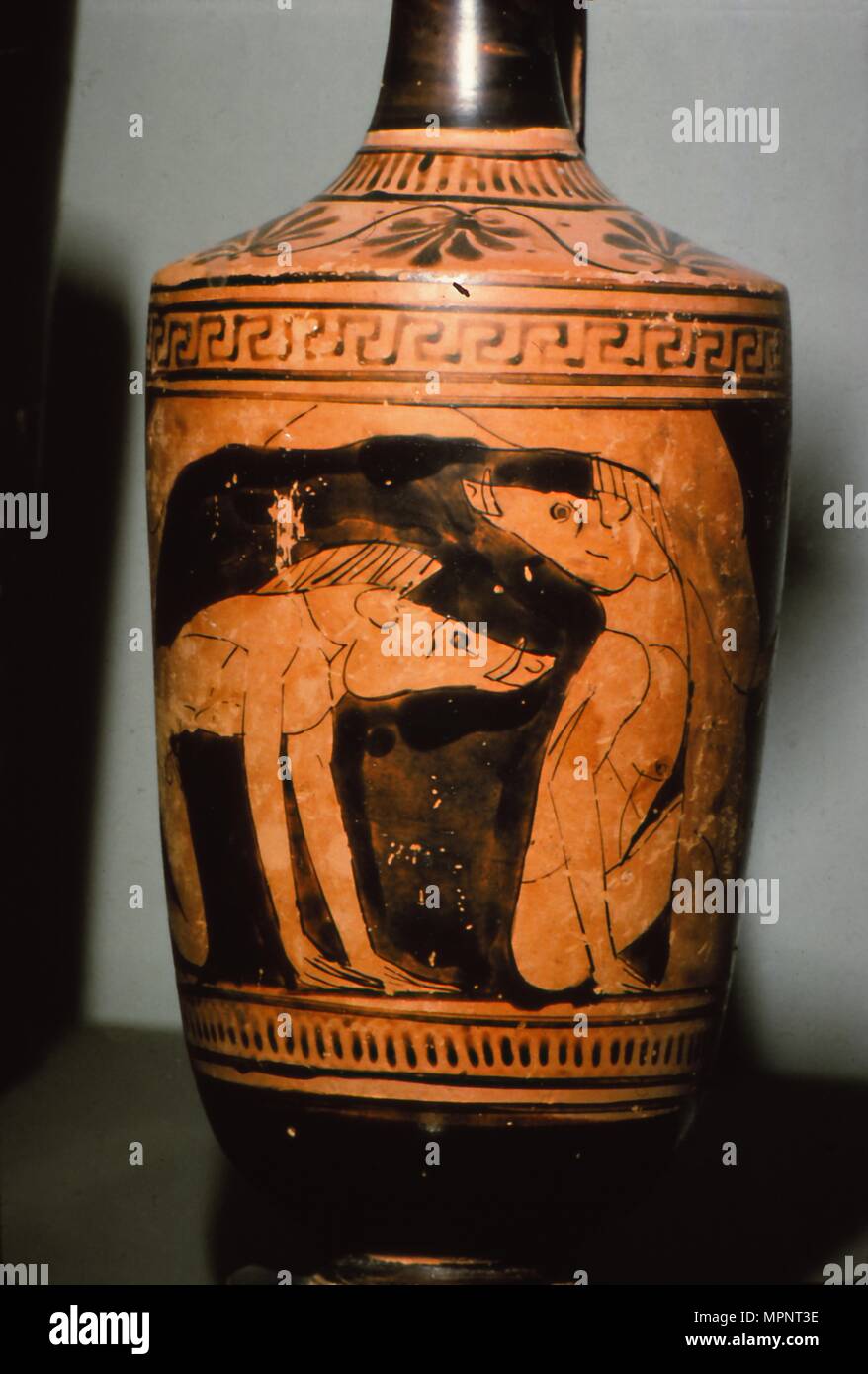 Destreza Ese Muy lejos Vase-Painting griego Odysseus' en cuanto a la tripulación de los cerdos en la Isla de Circe, c6th siglo A.C Fotografía de stock - Alamy Destreza Ese Muy lejos Vase-Painting griego Odysseus' en cuanto a la tripulación de los cerdos en la Isla de Circe, c6th siglo A.C Fotografía de stock - Alamy