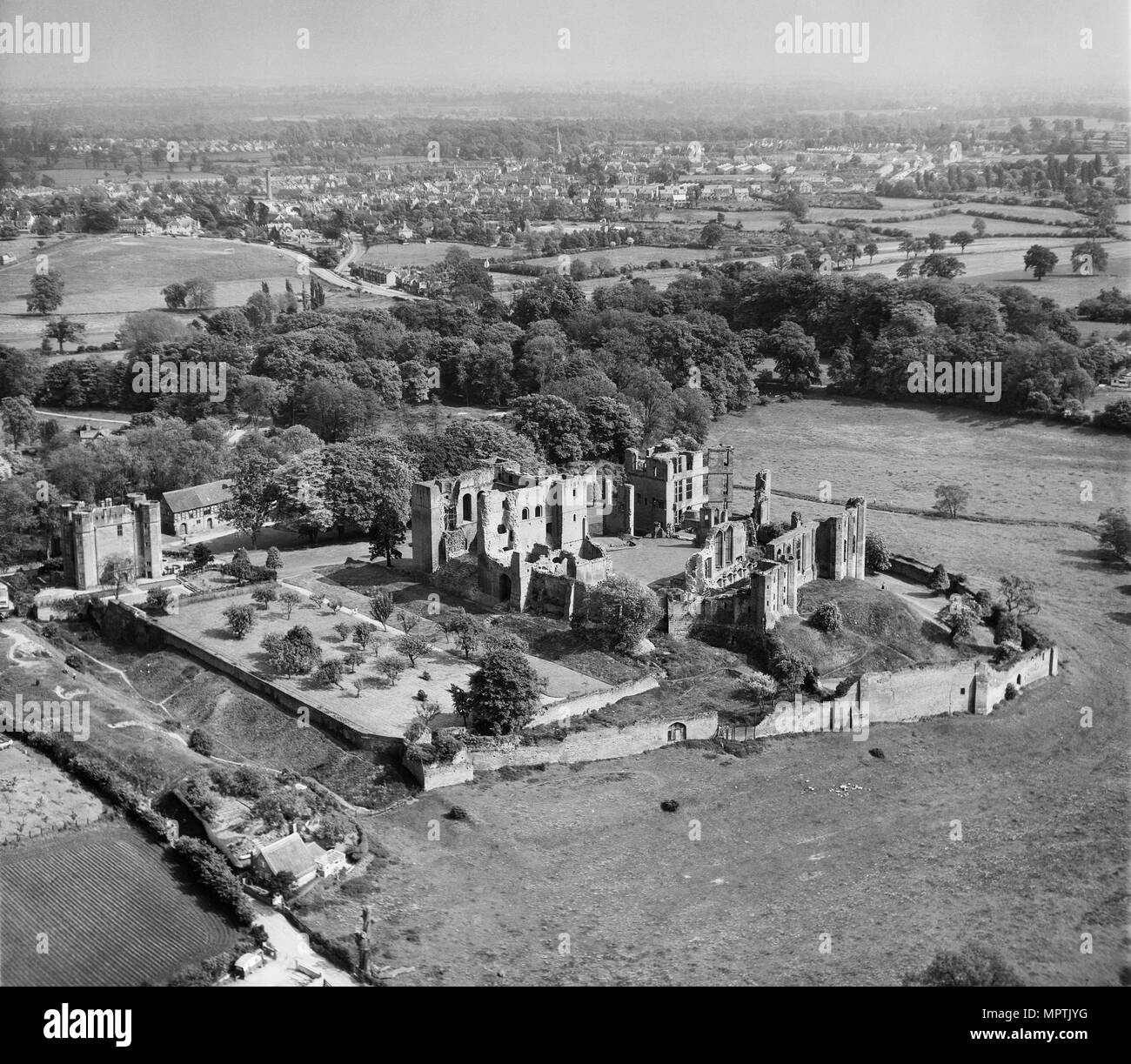El Castillo de Kenilworth, Warwickshire, 1949. Artista: Aeropictorial Ltd. Foto de stock